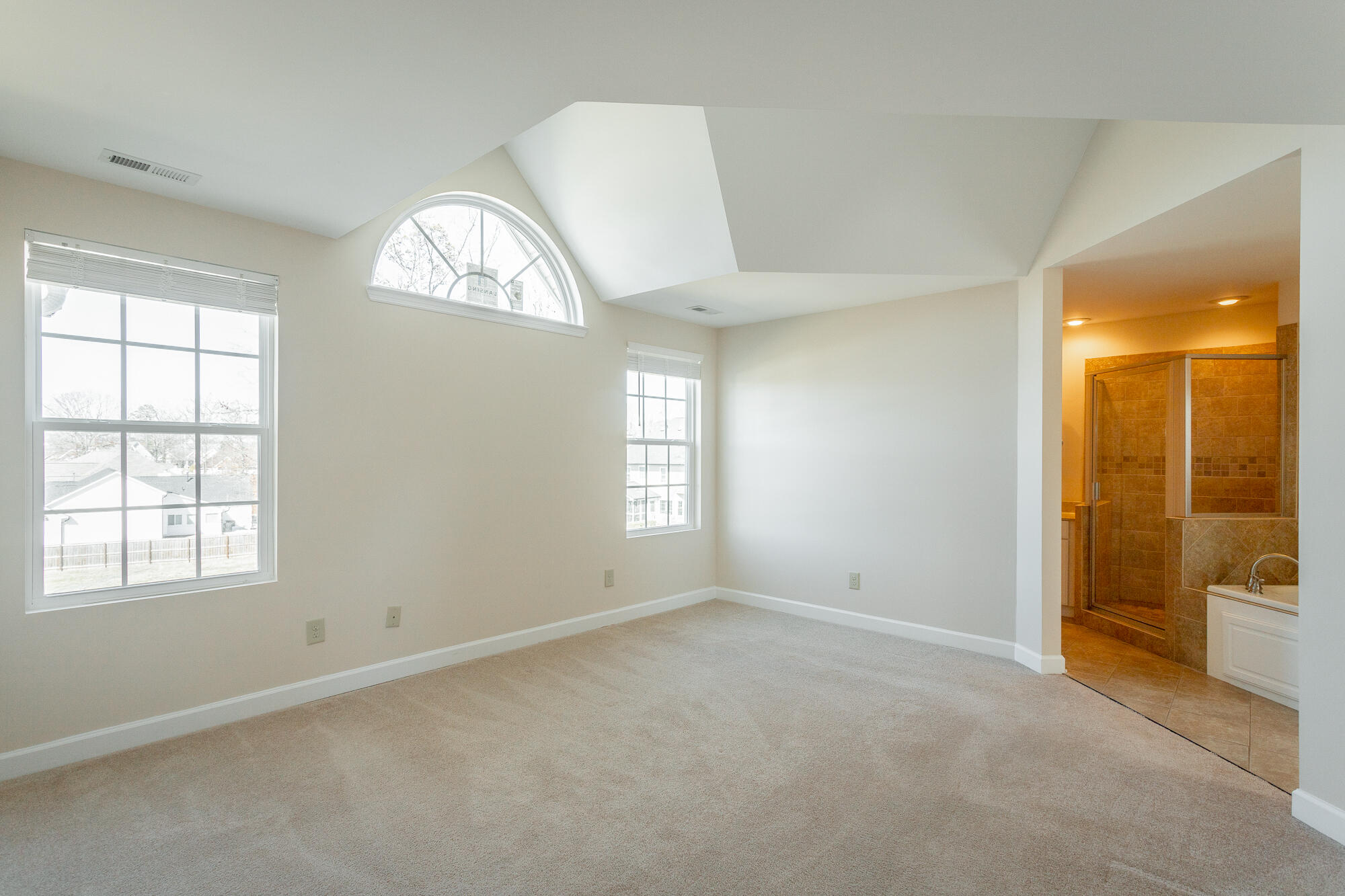 2323 Laurelton Creek Lane