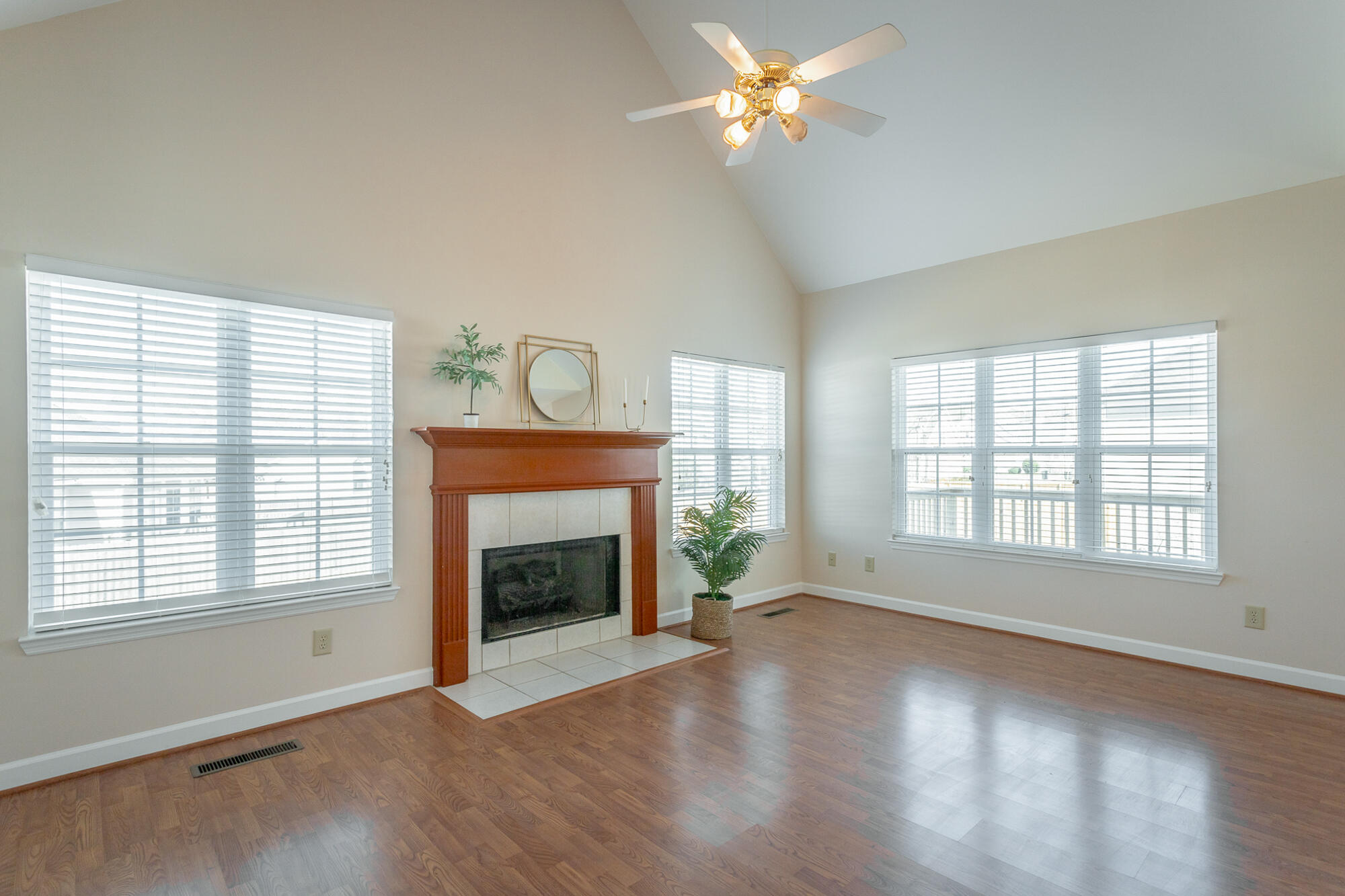 2323 Laurelton Creek Lane