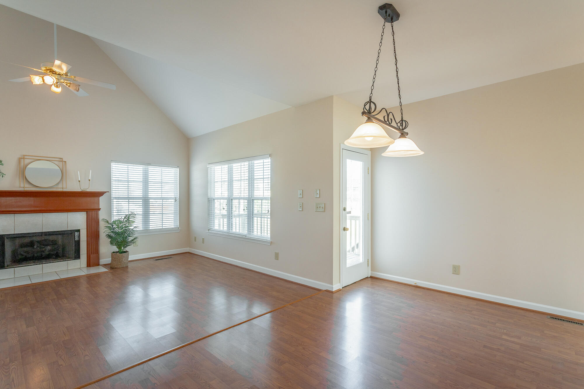 2323 Laurelton Creek Lane