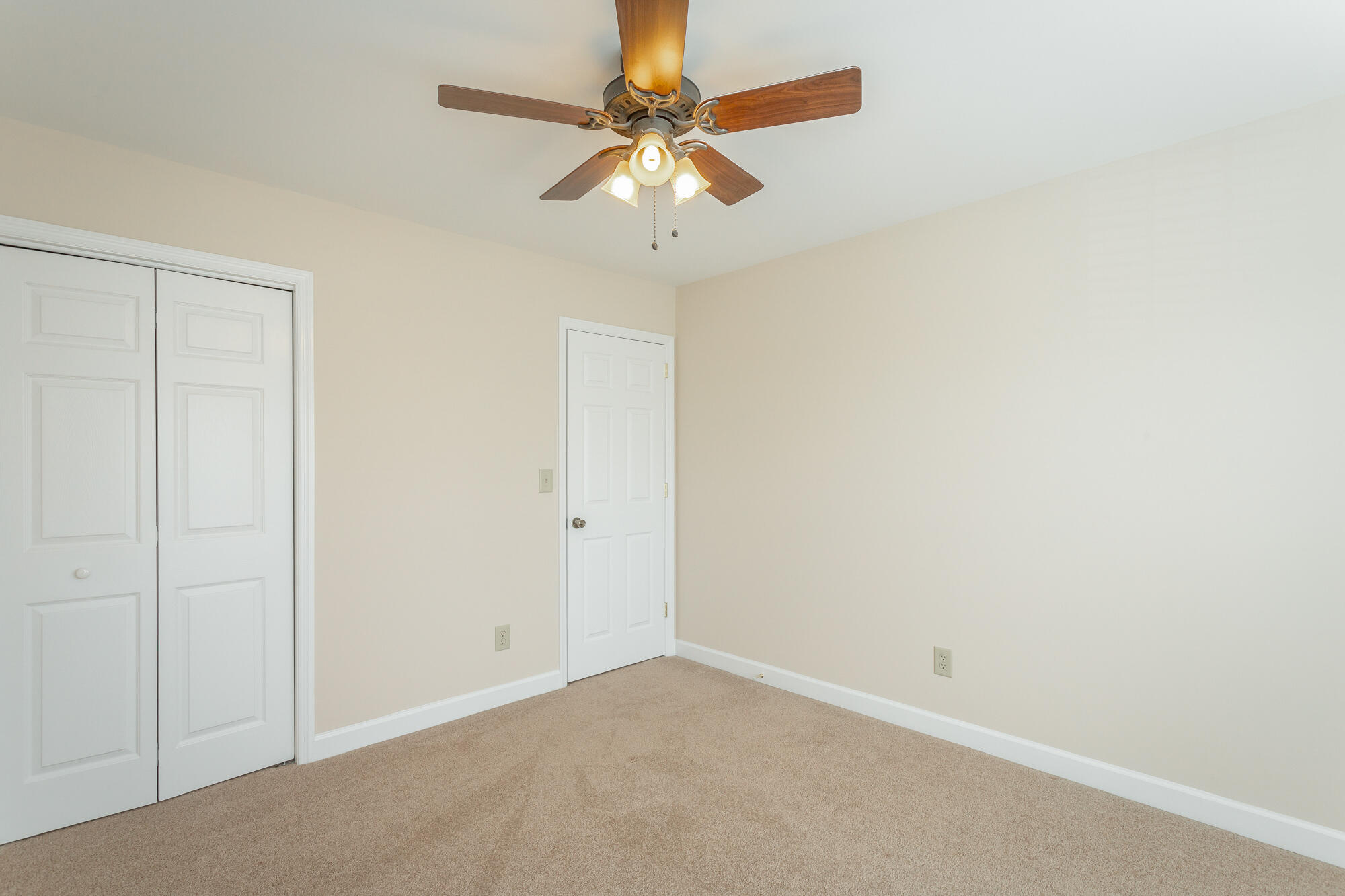 2323 Laurelton Creek Lane