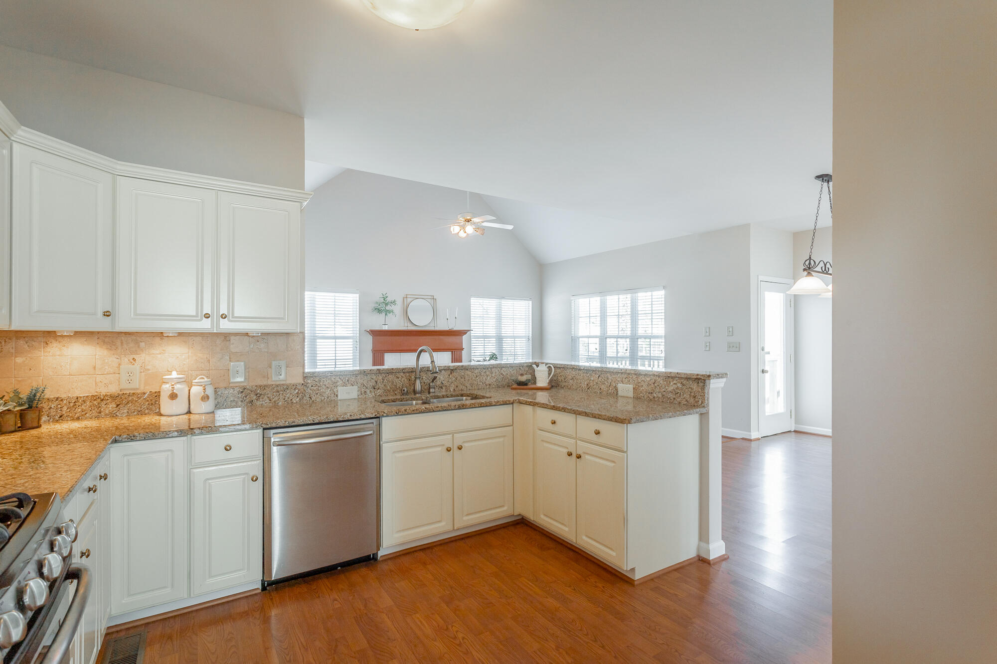 2323 Laurelton Creek Lane