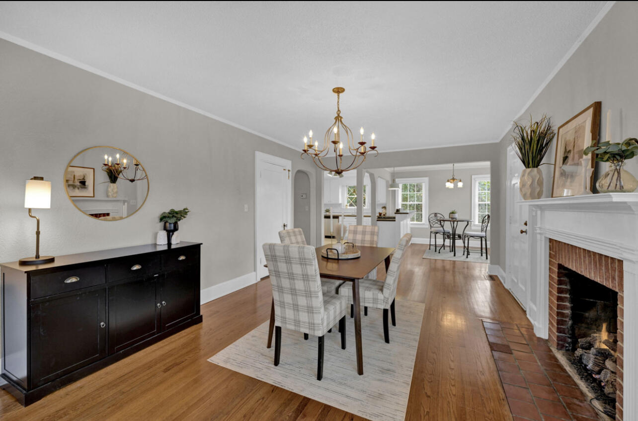 16 S Sweetbriar Avenue