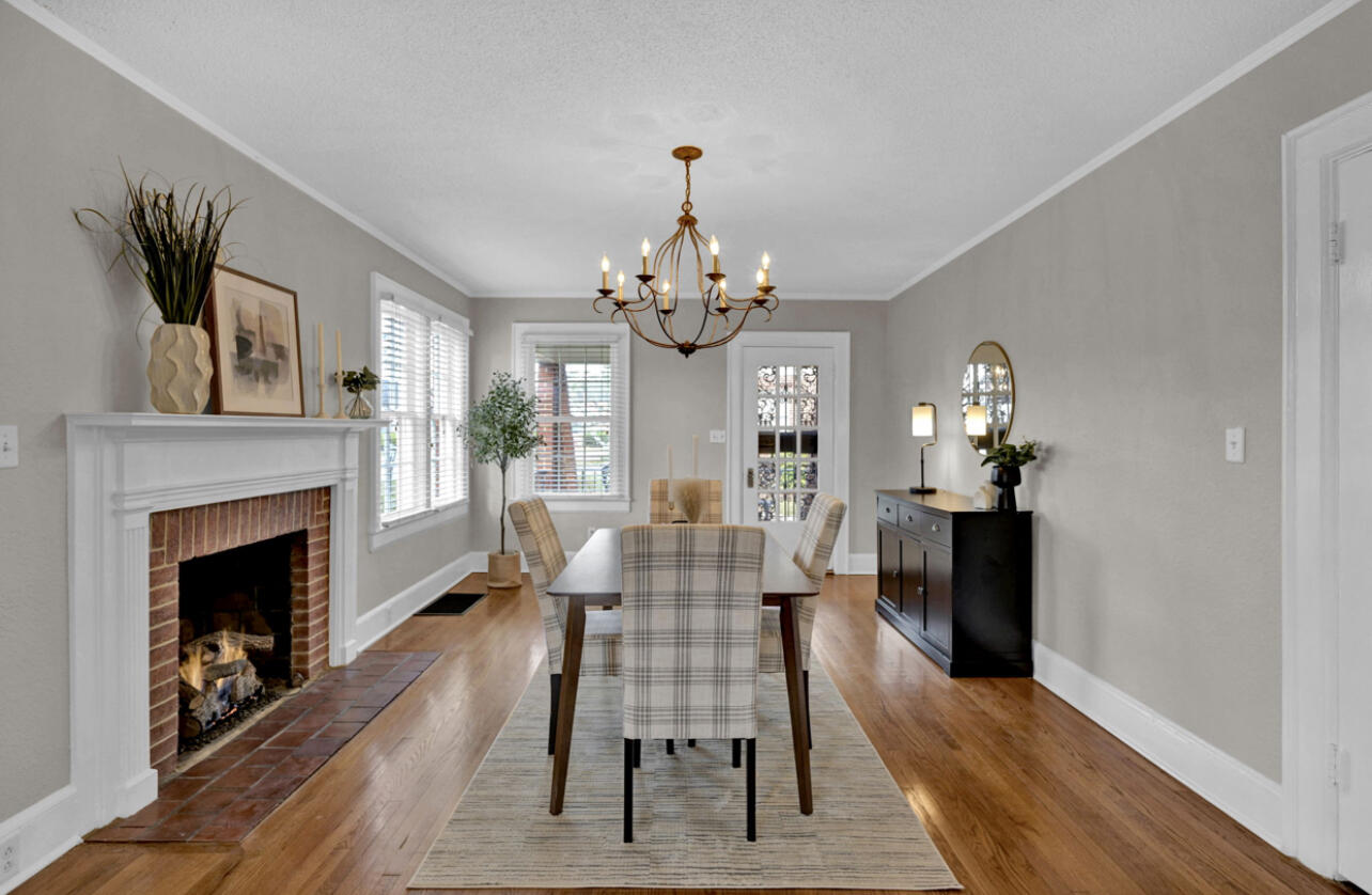 16 S Sweetbriar Avenue