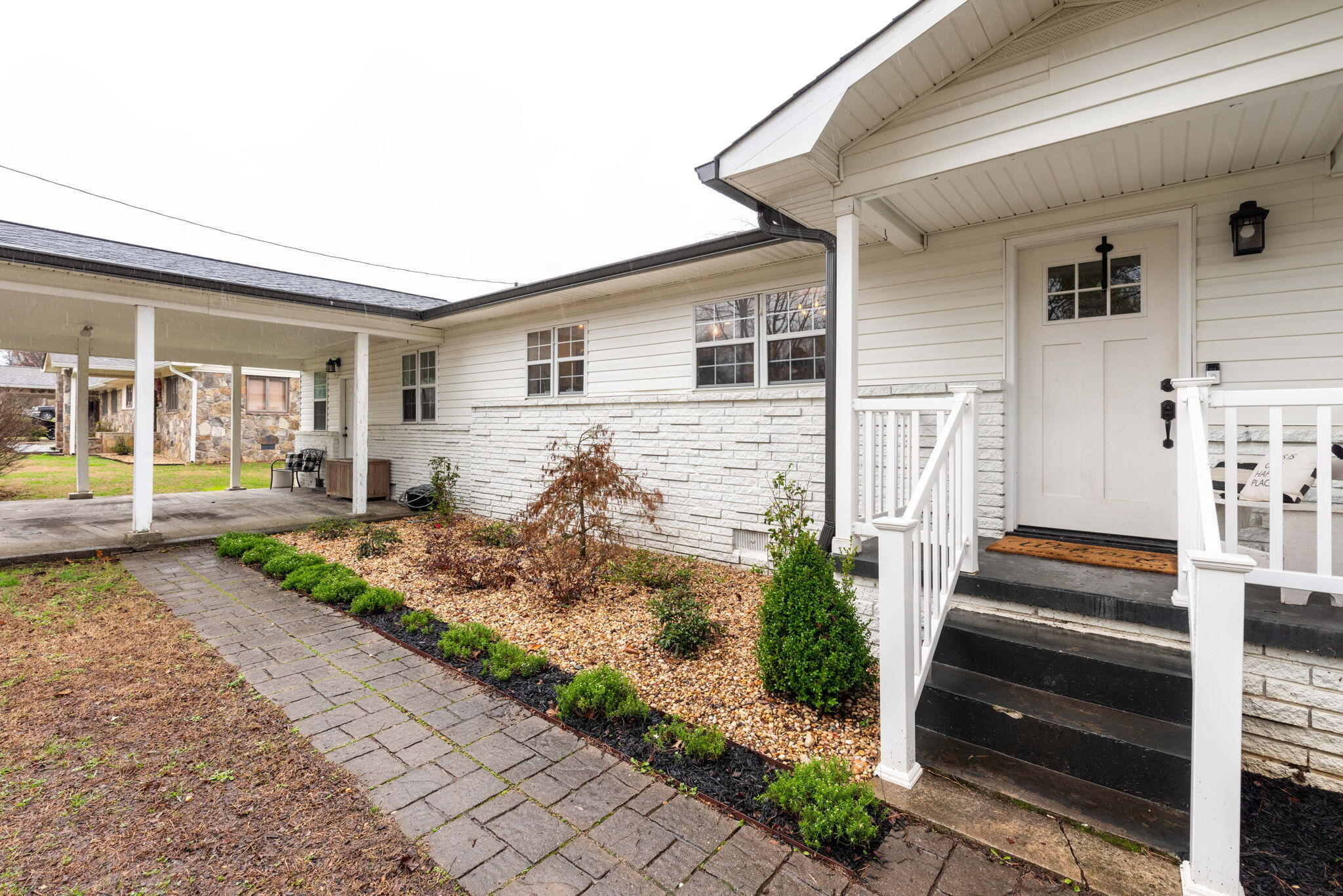 120 NE Gale Drive