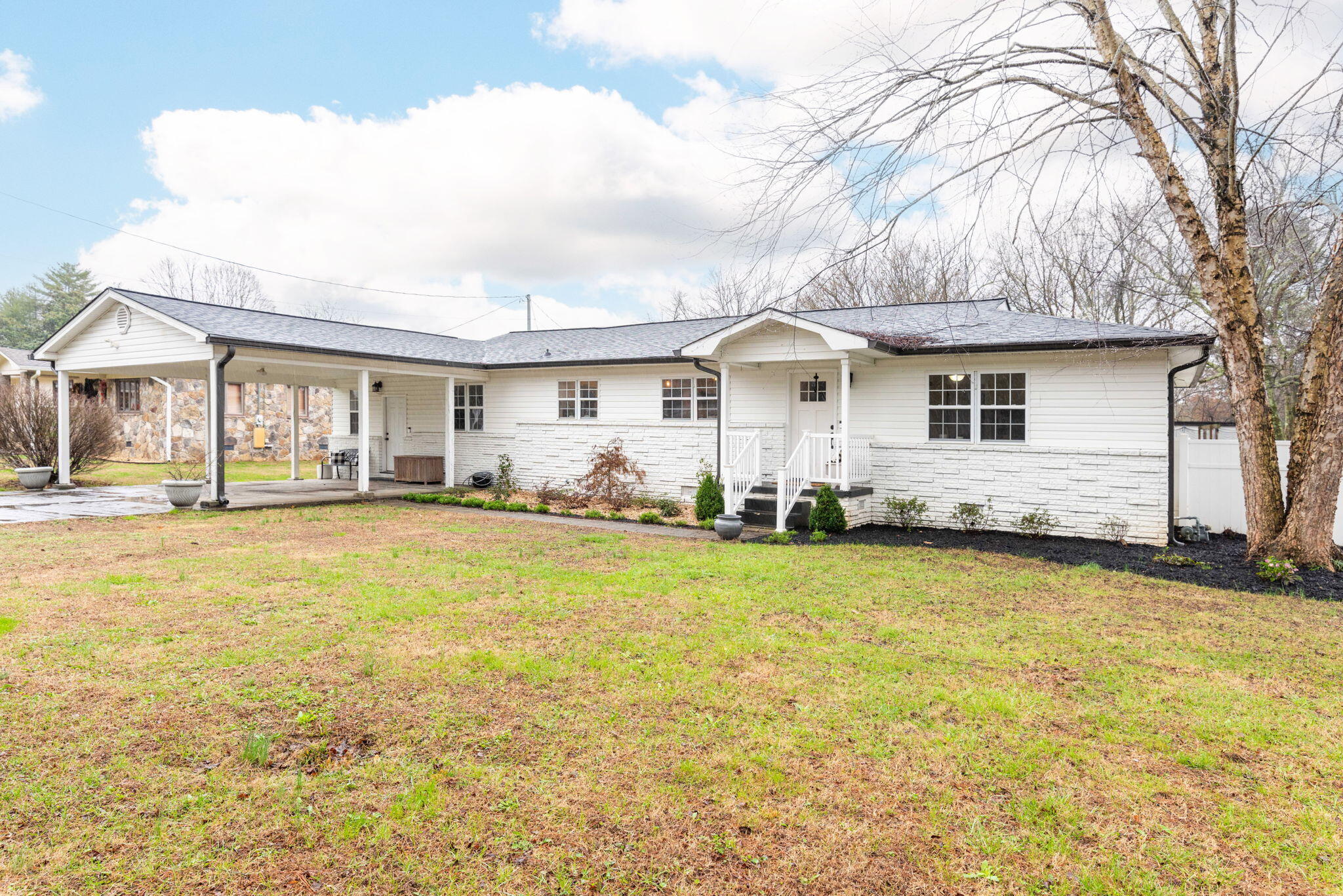 120 NE Gale Drive