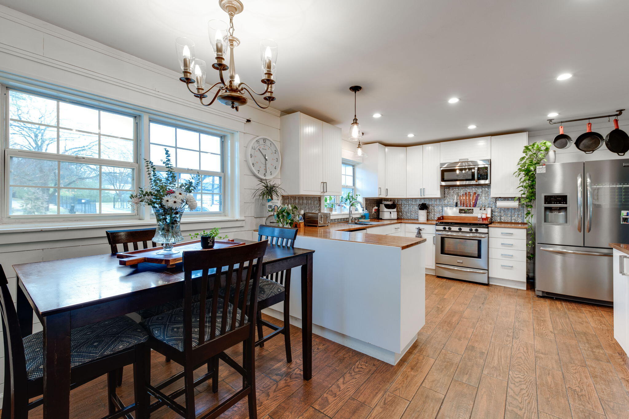 120 NE Gale Drive