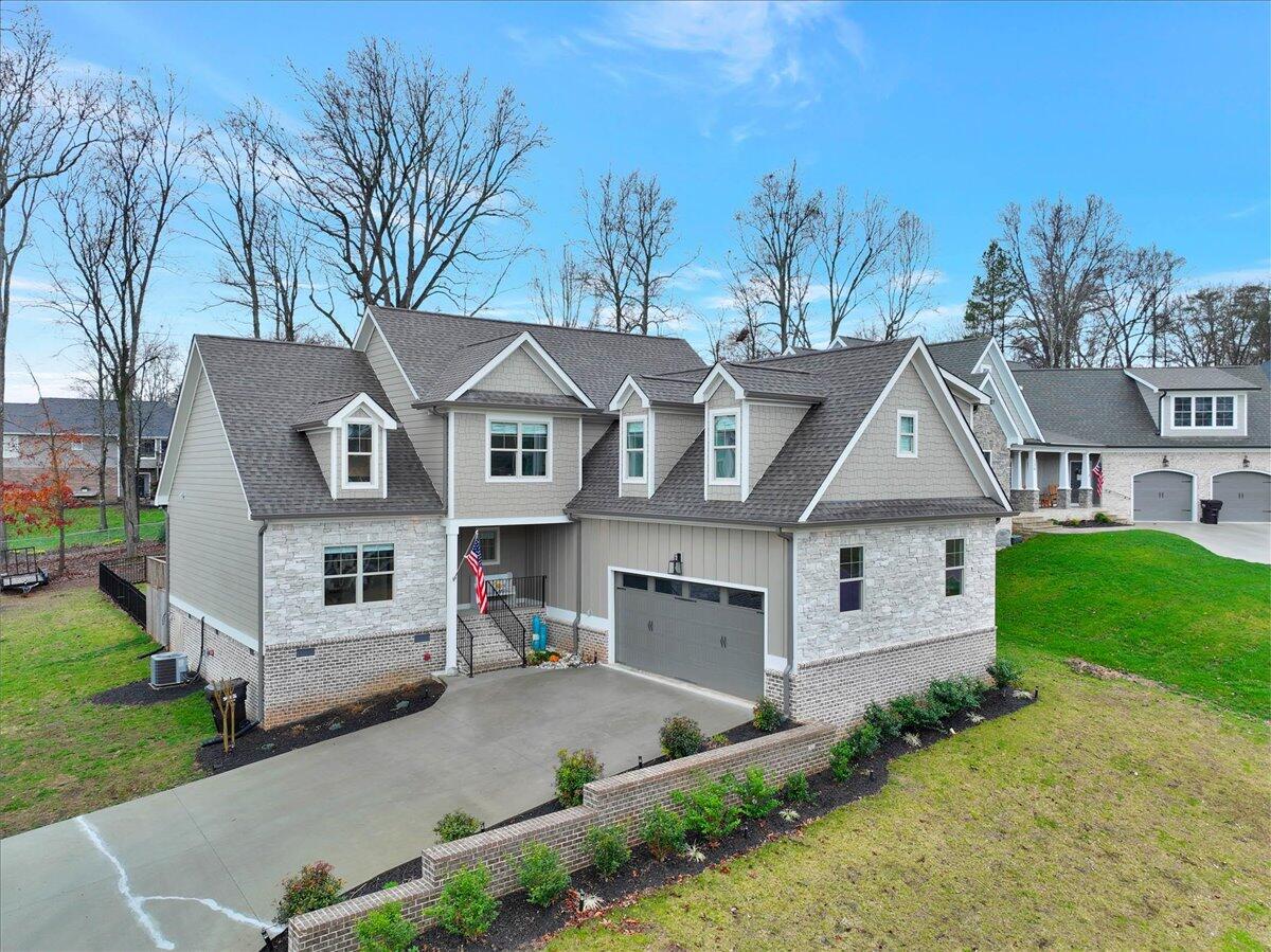 142 NW Opal Trail