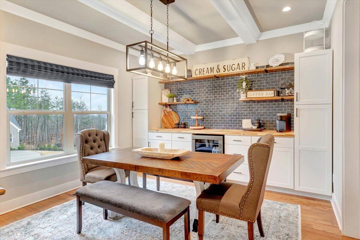 142 NW Opal Trail