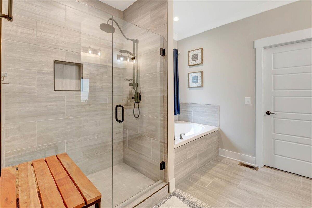 142 NW Opal Trail