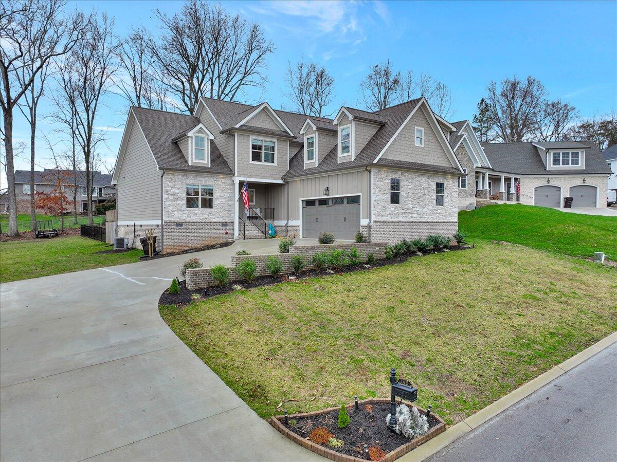 142 NW Opal Trail