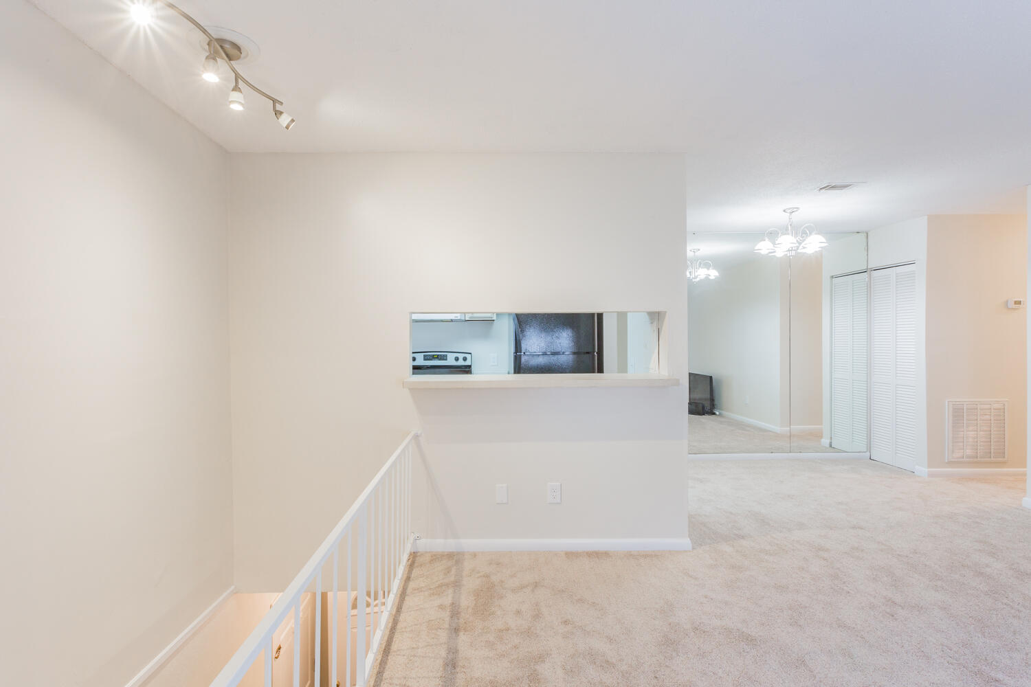 3908 N Quail Lane