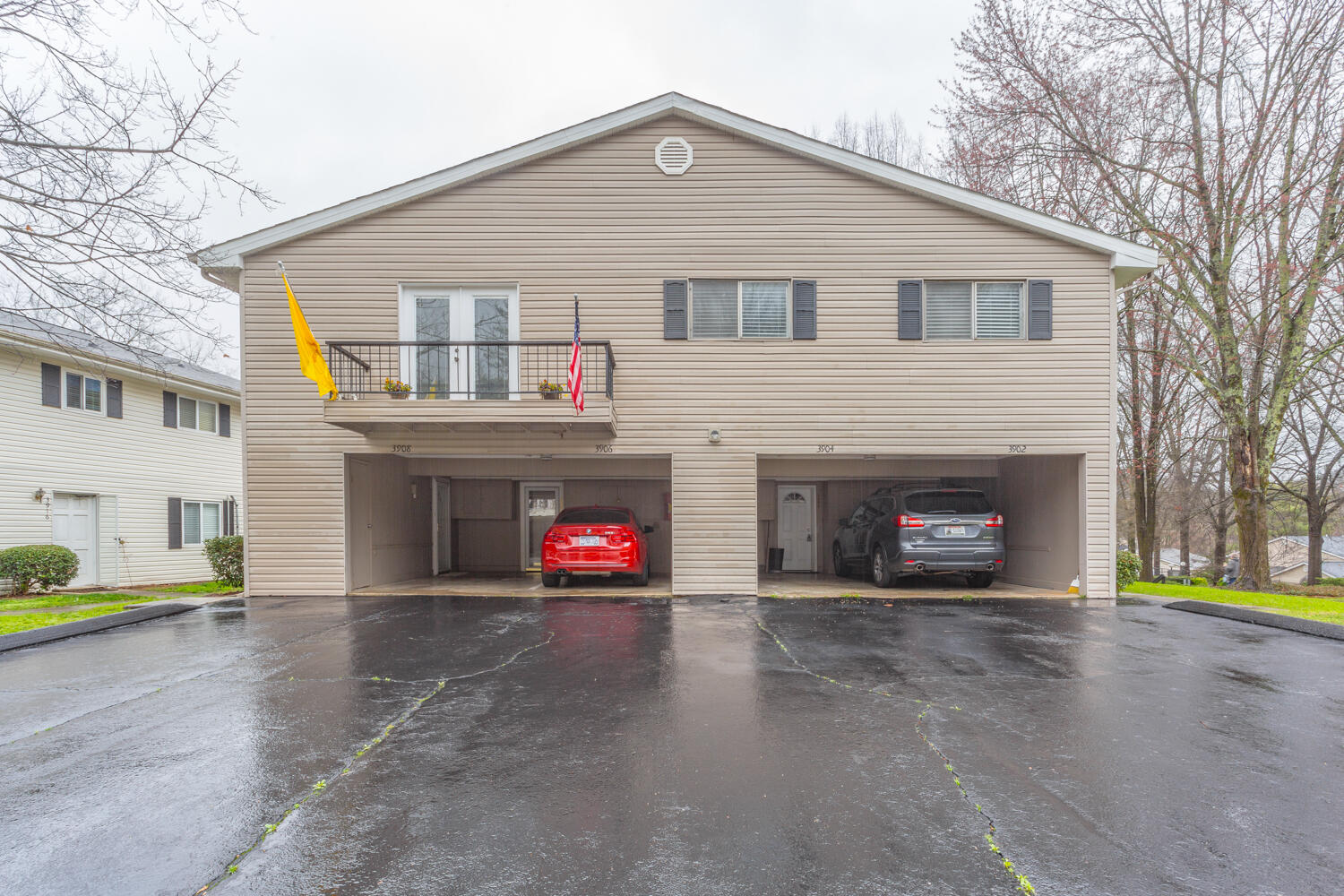3908 N Quail Lane