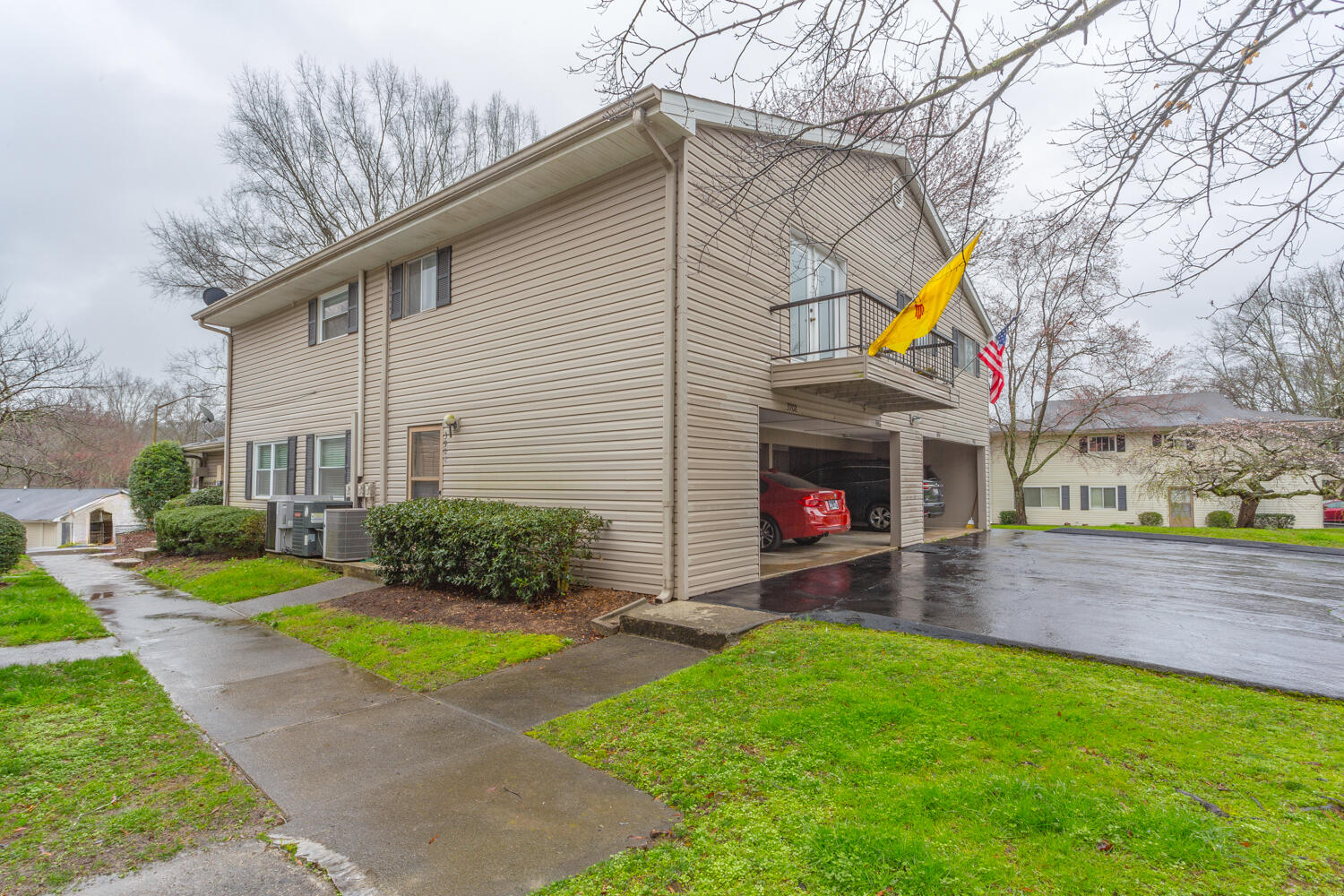 3908 N Quail Lane