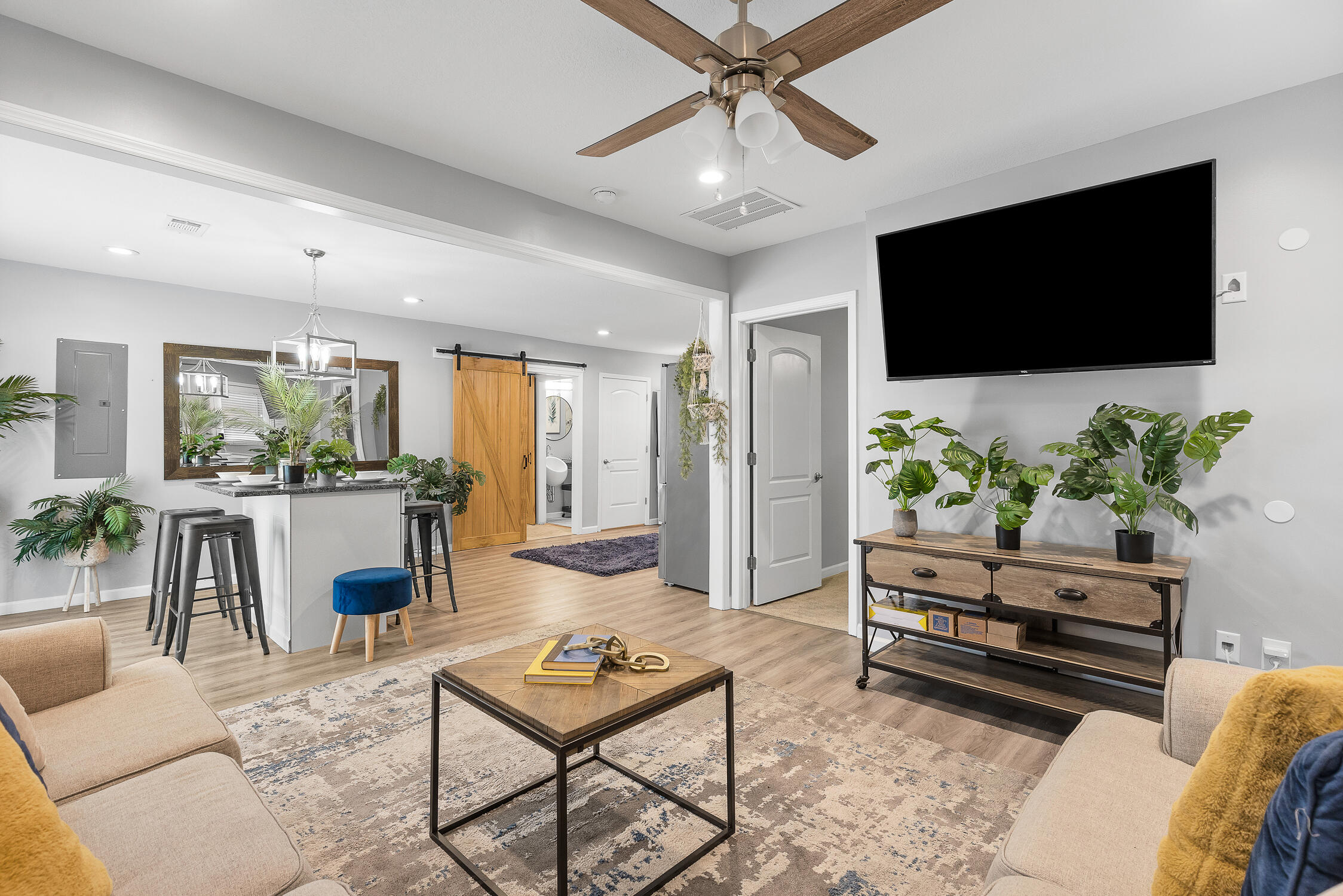 601 N Highland Park Avenue