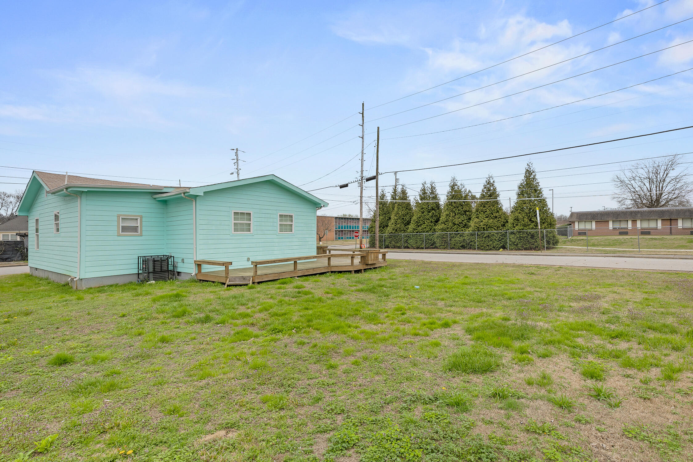 601 N Highland Park Avenue