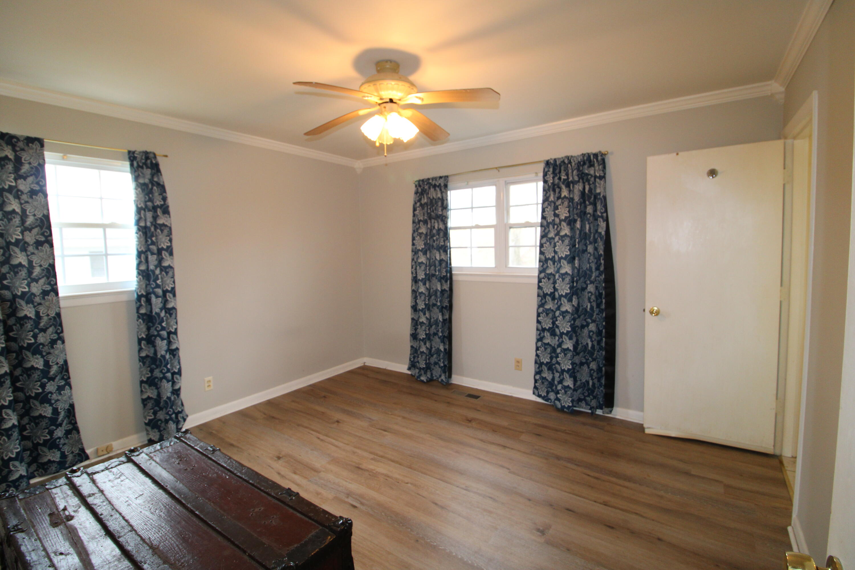 5742 Lyle Circle