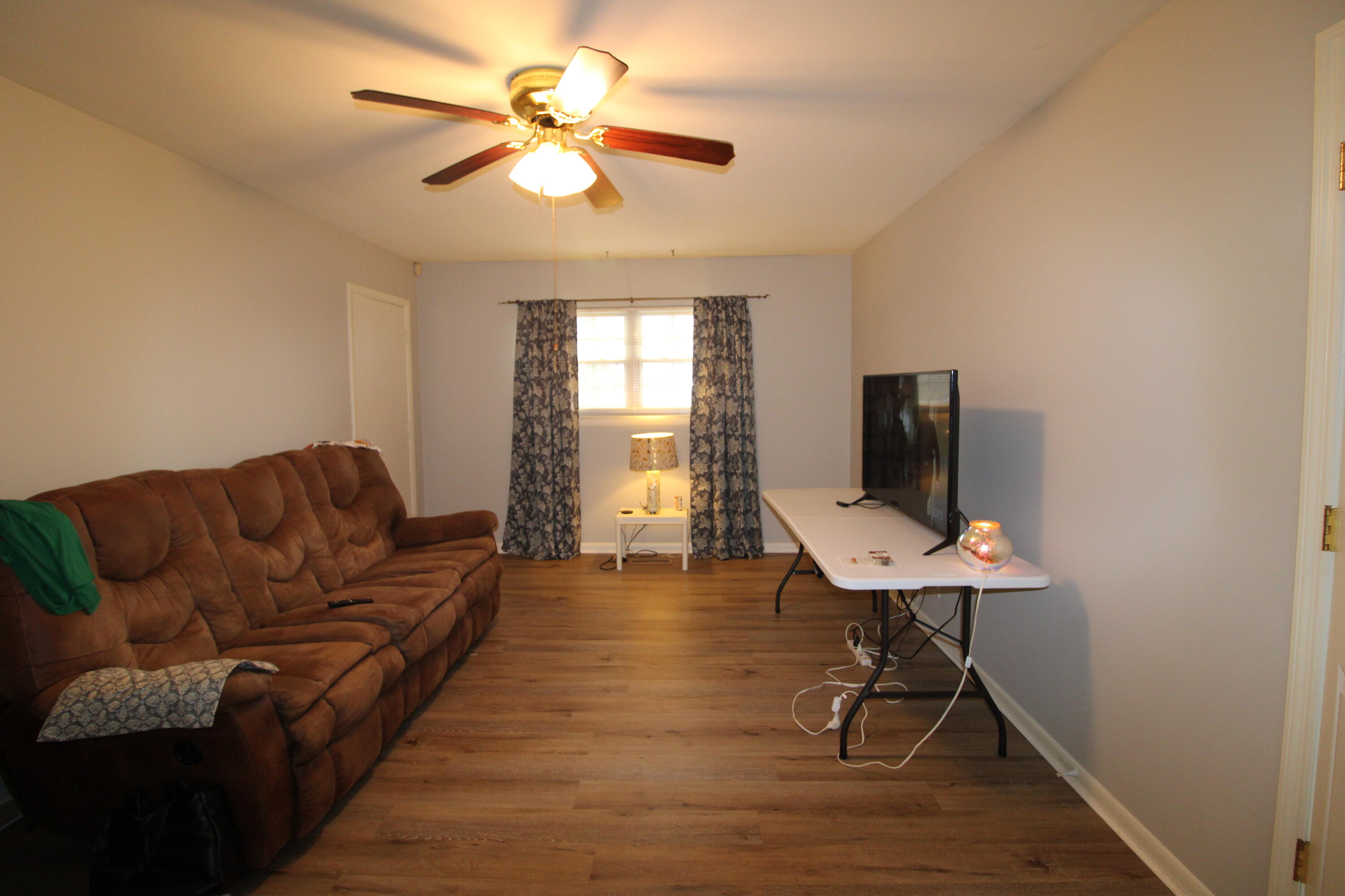 5742 Lyle Circle