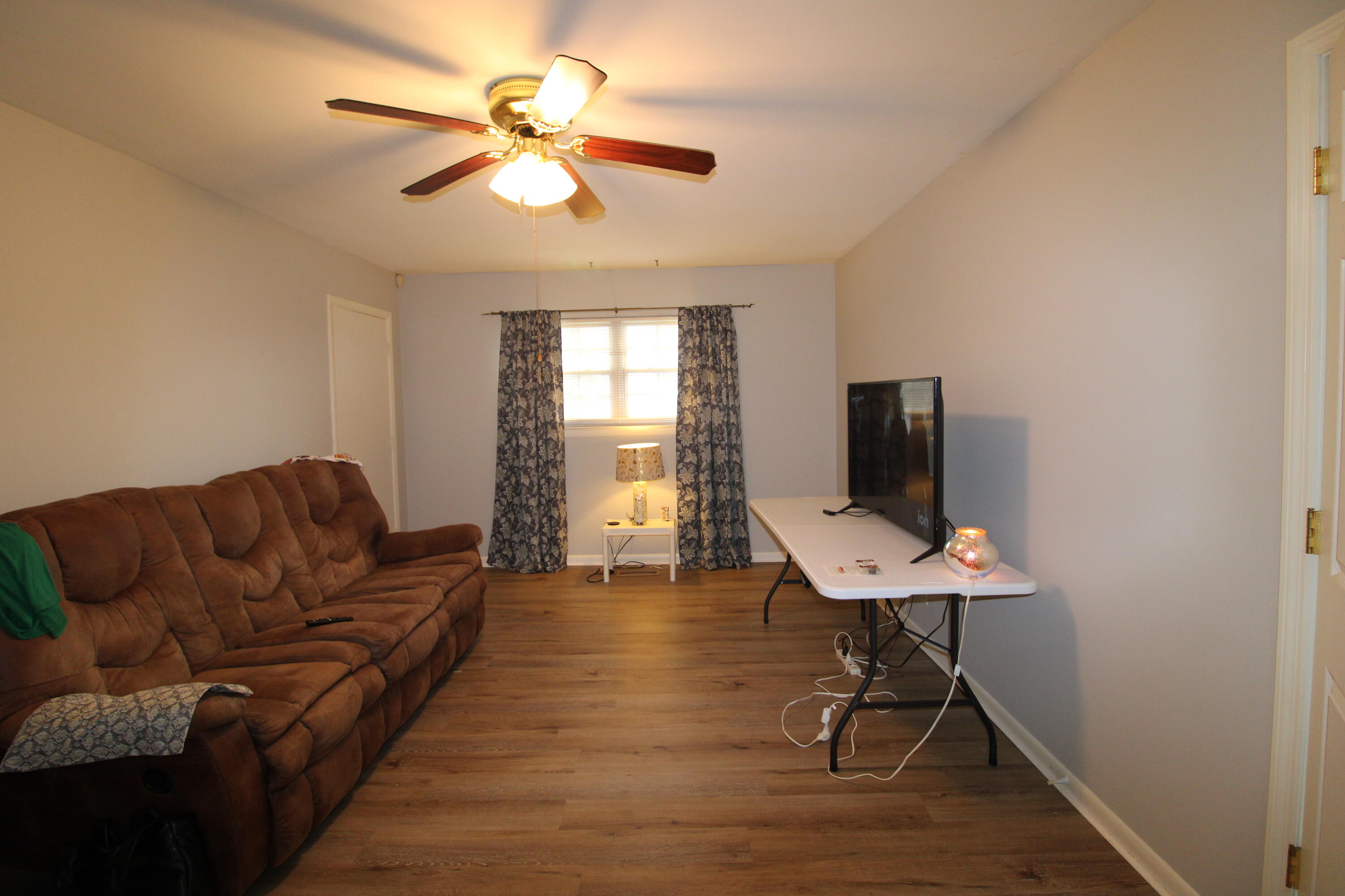 5742 Lyle Circle