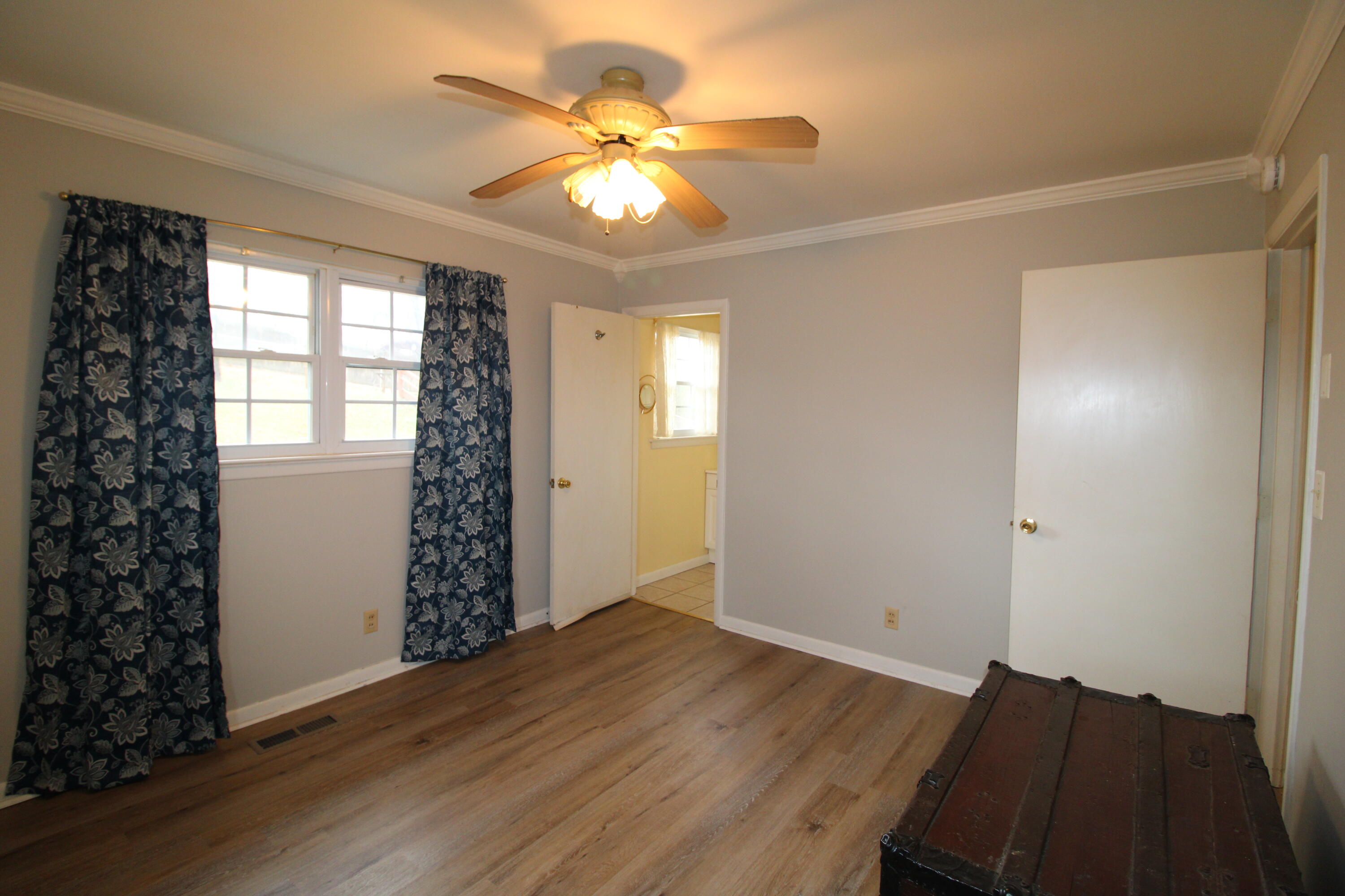 5742 Lyle Circle