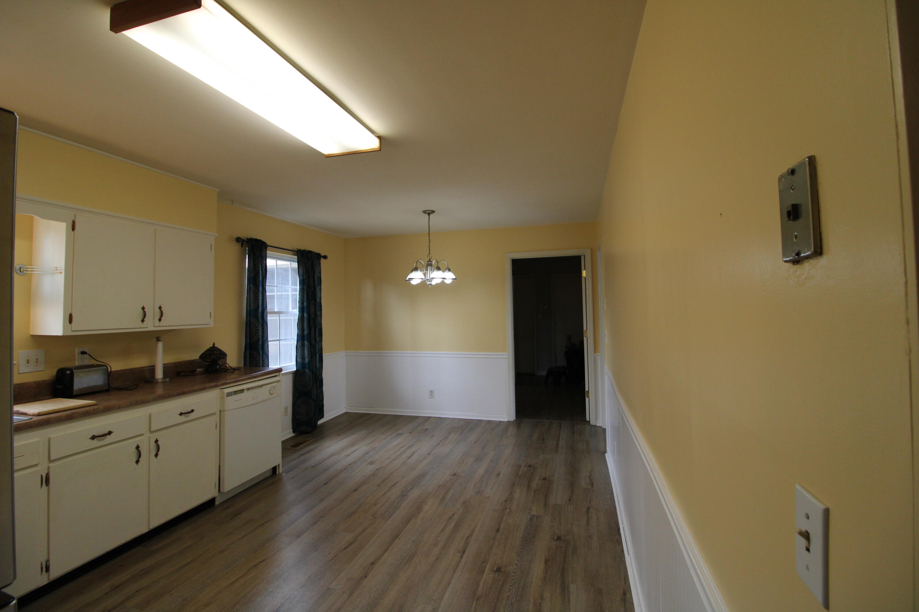 5742 Lyle Circle