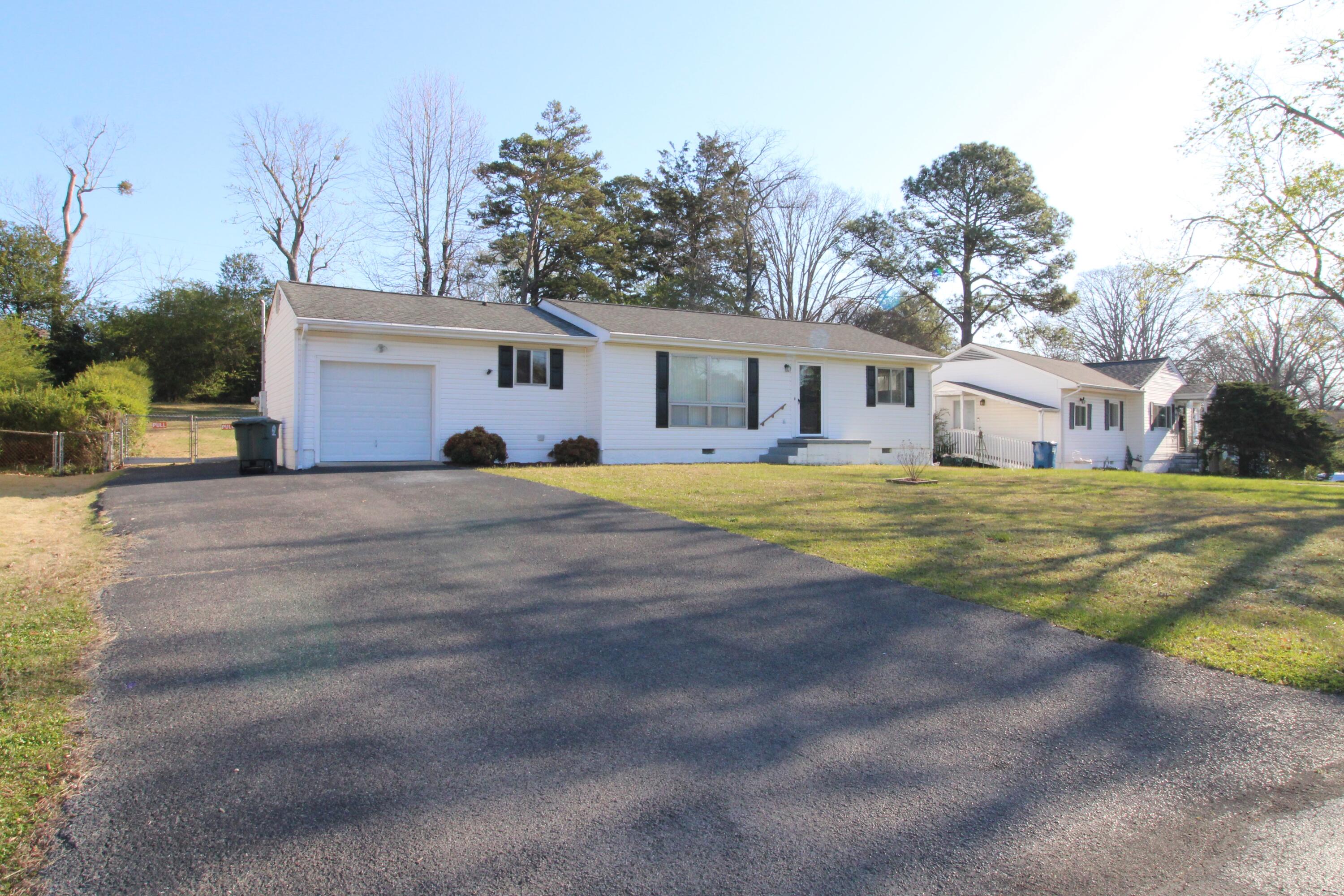 1205 Echo Drive