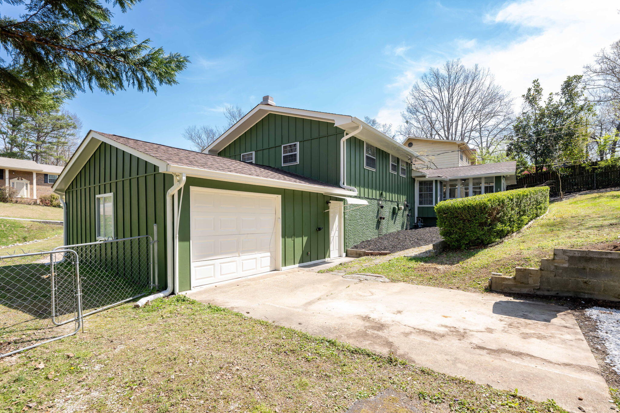 1420 Highcrest Drive