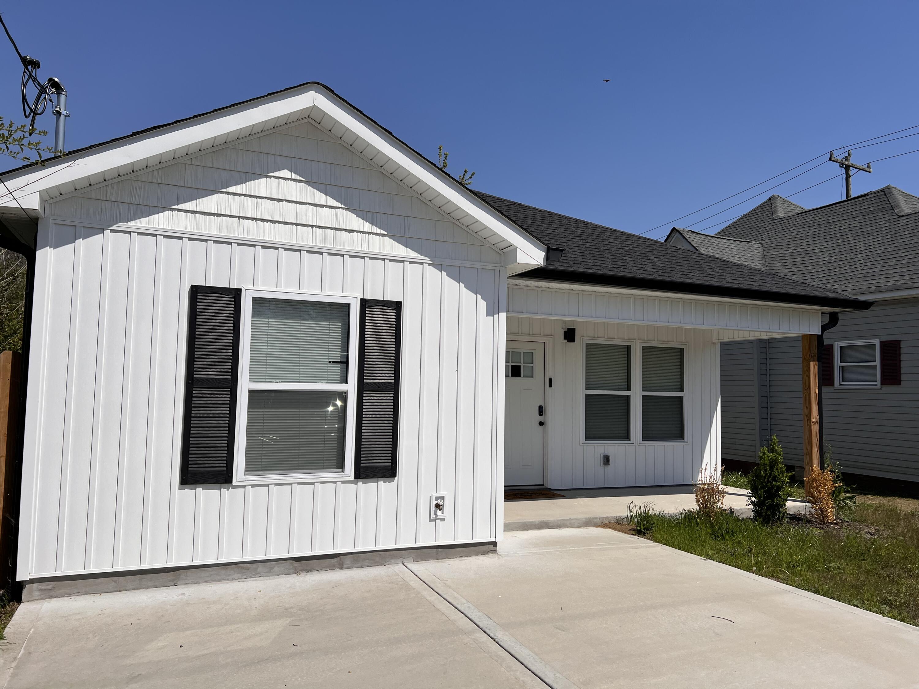 2015 Stuart Street