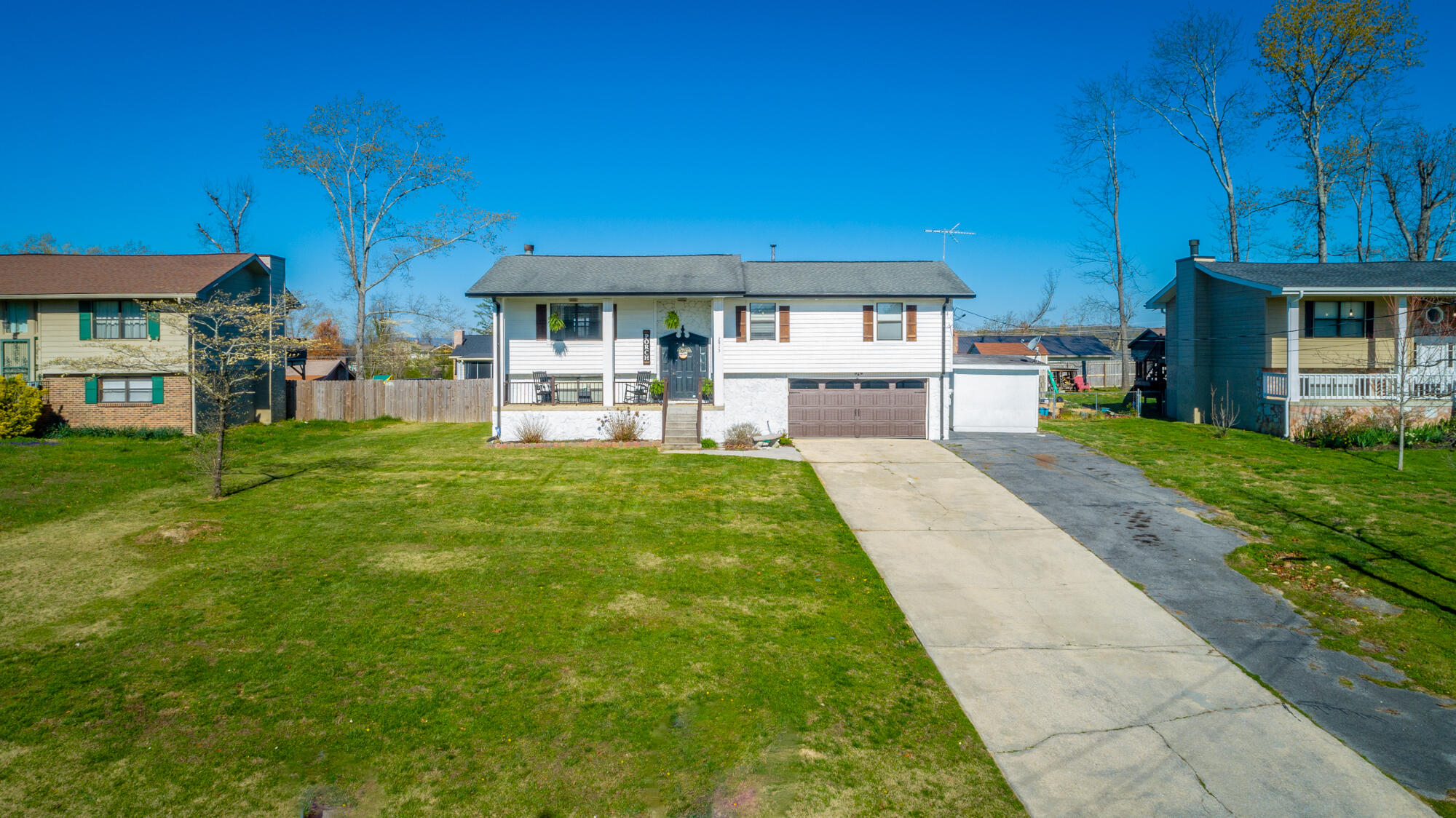 2813 Hidden Trail Lane