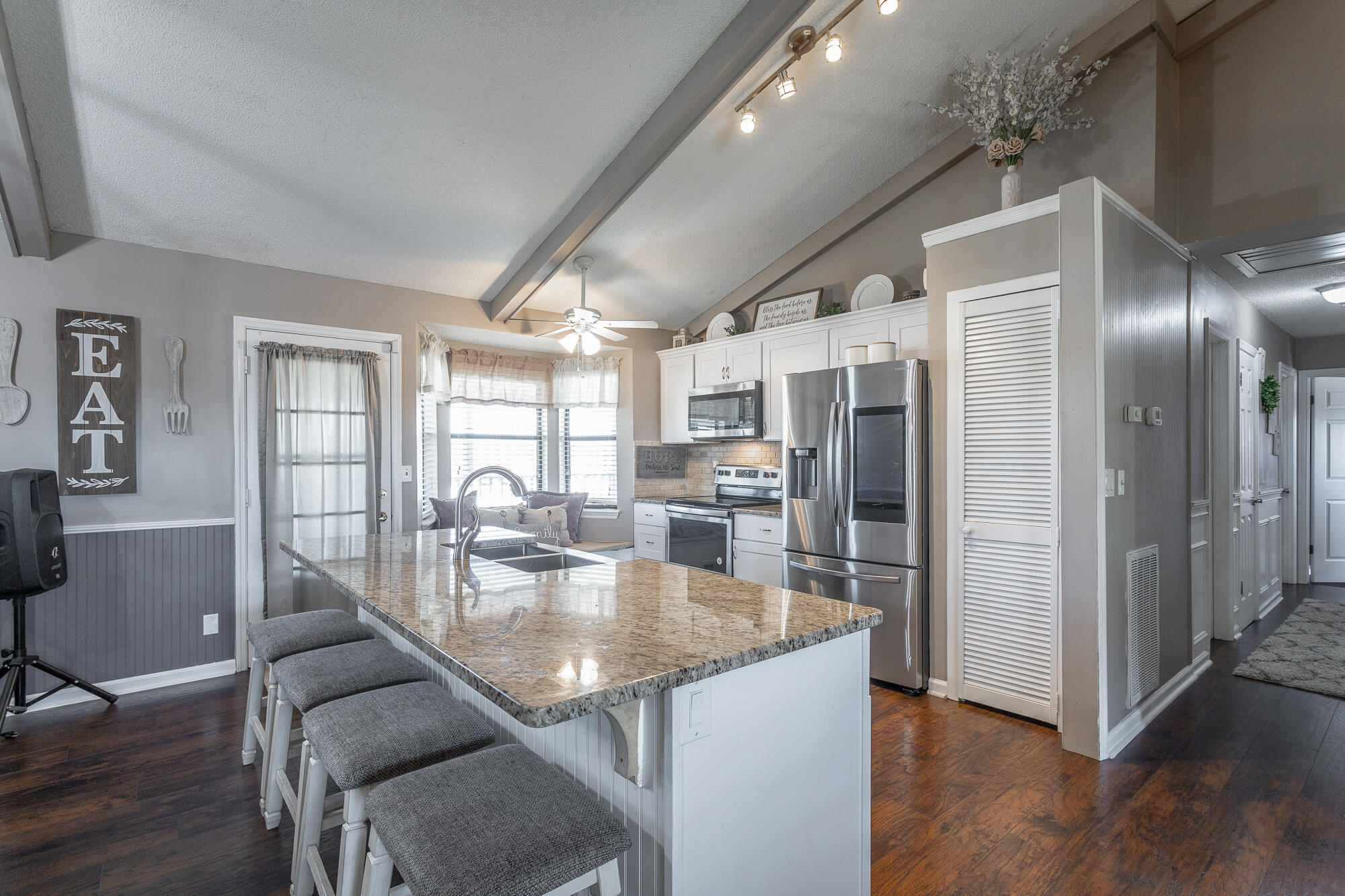 2813 Hidden Trail Lane