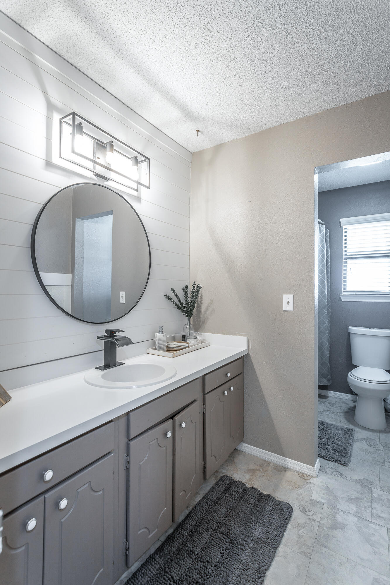 2813 Hidden Trail Lane