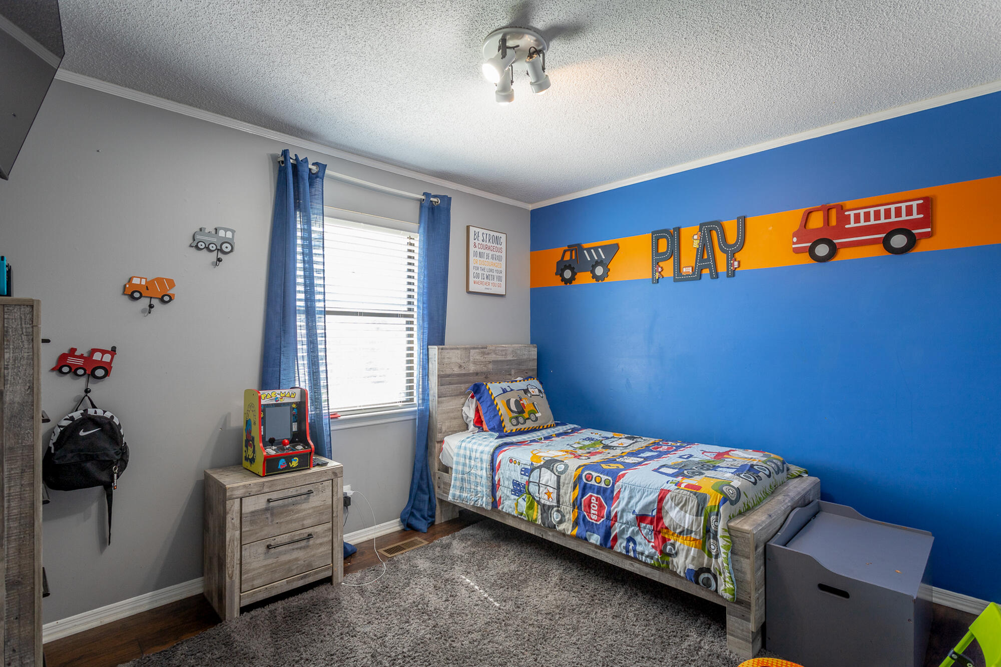 2813 Hidden Trail Lane