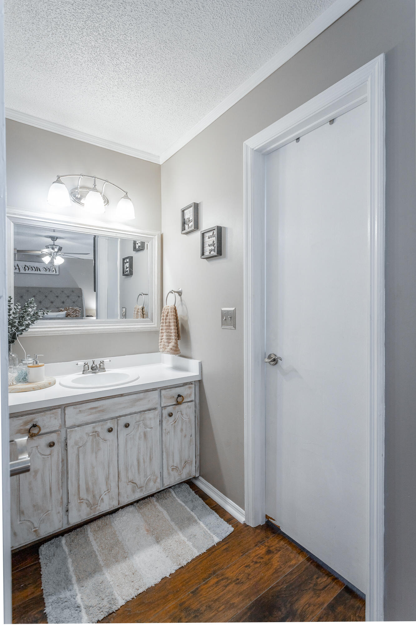 2813 Hidden Trail Lane