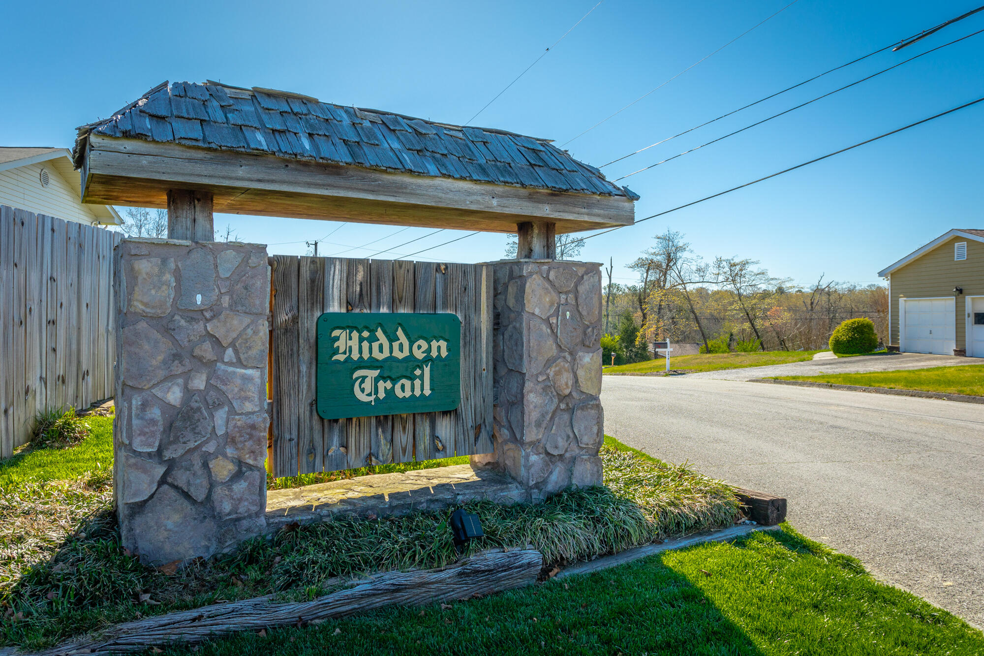 2813 Hidden Trail Lane