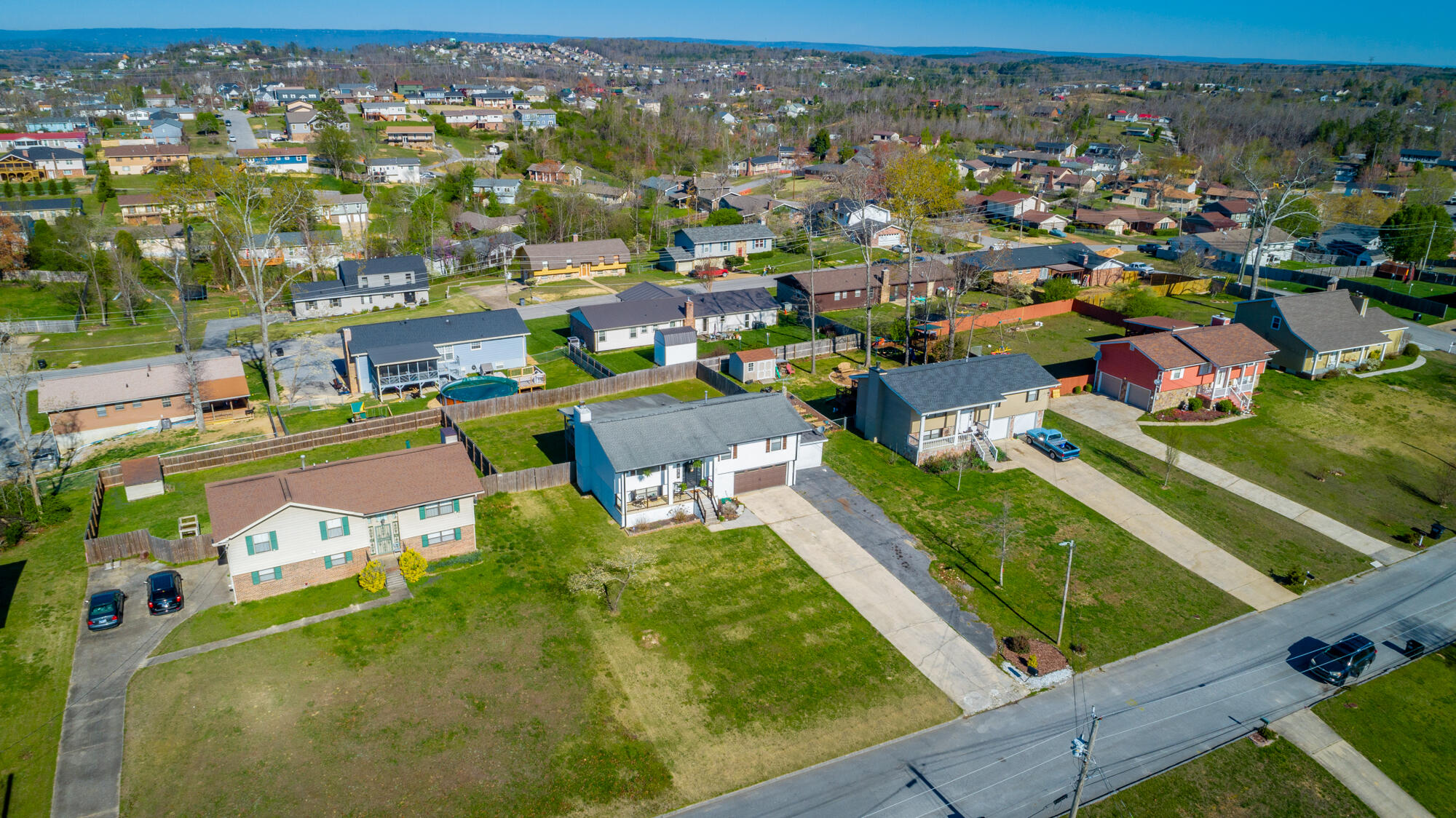 2813 Hidden Trail Lane