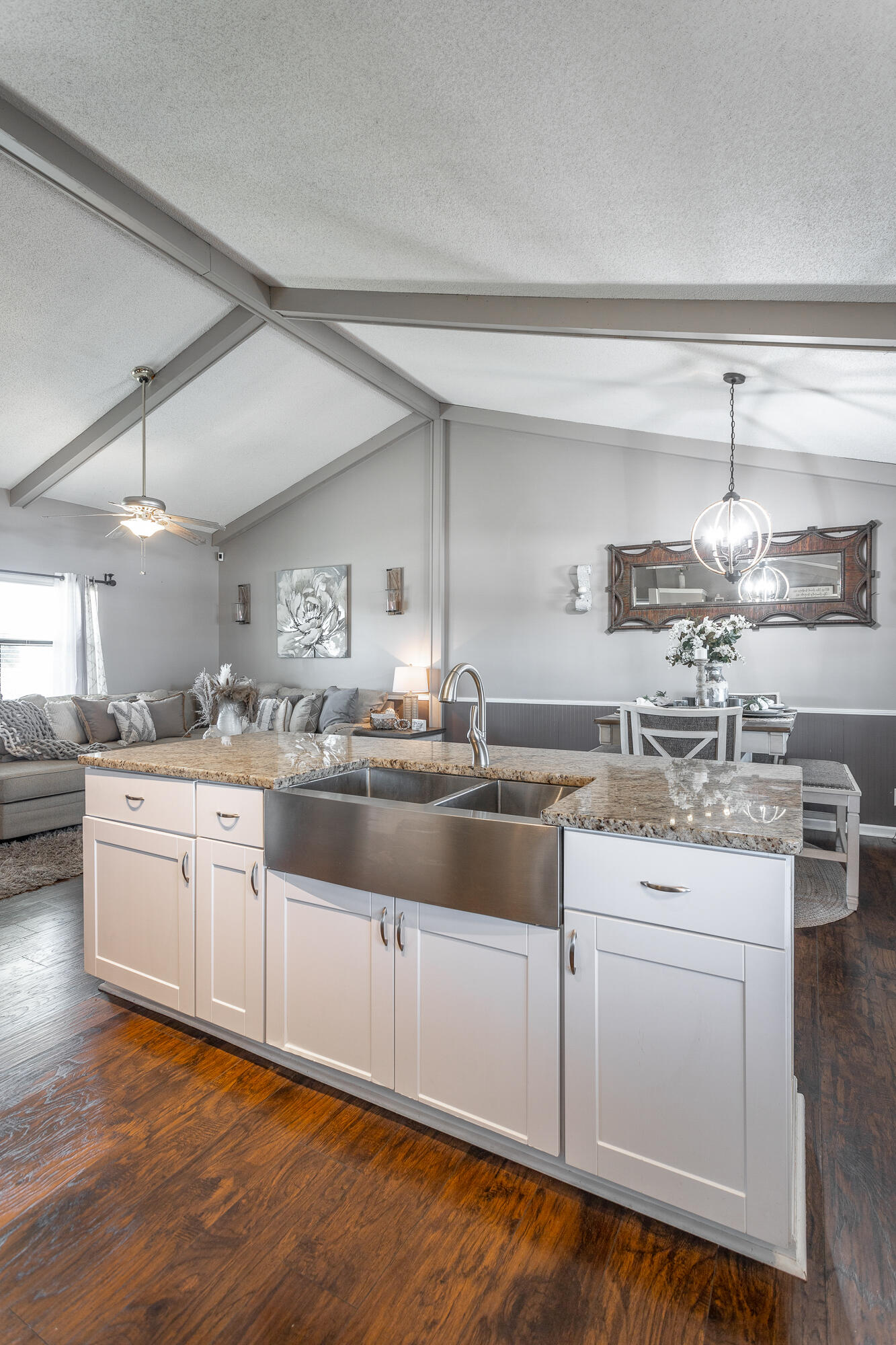2813 Hidden Trail Lane