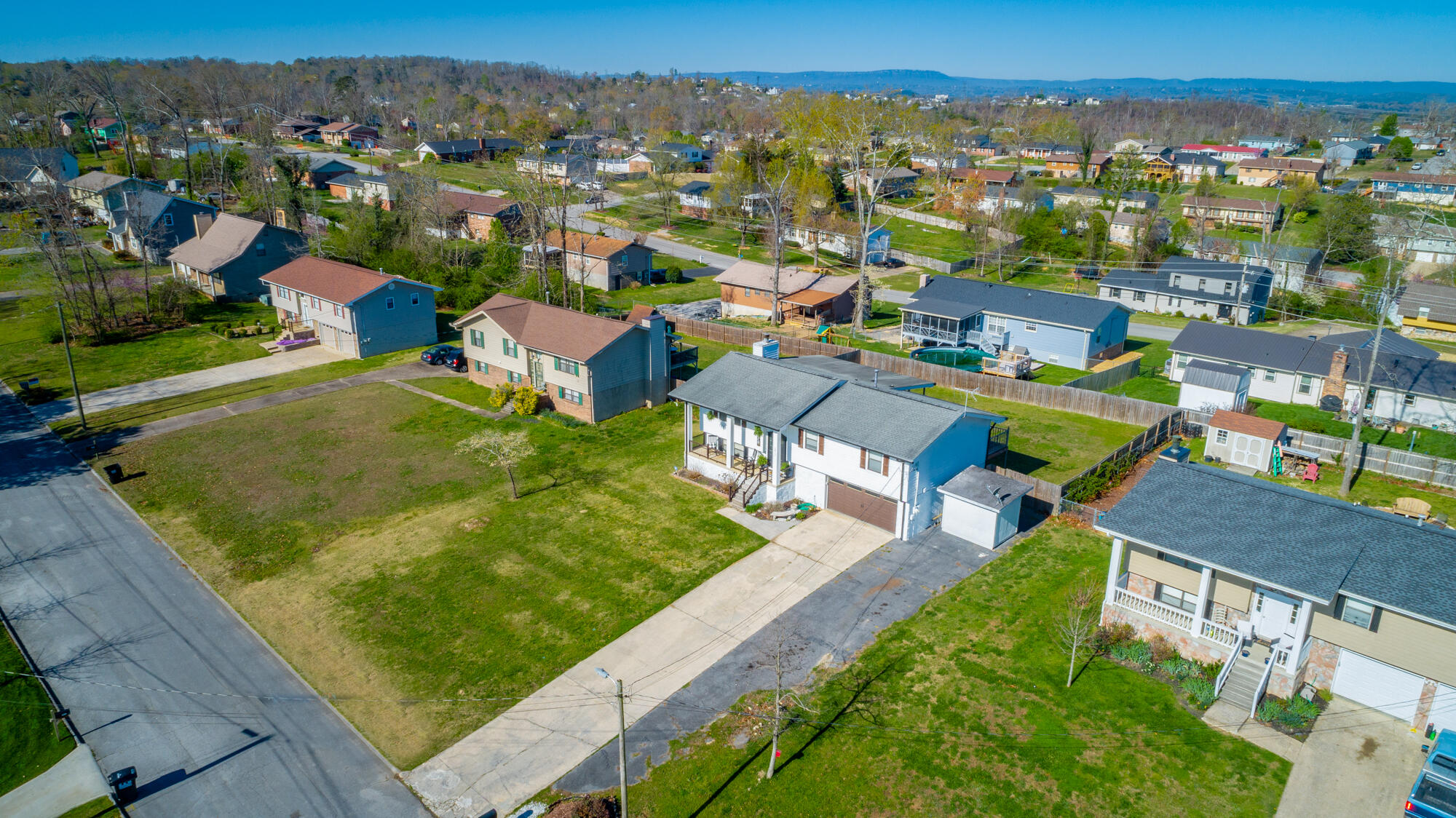 2813 Hidden Trail Lane