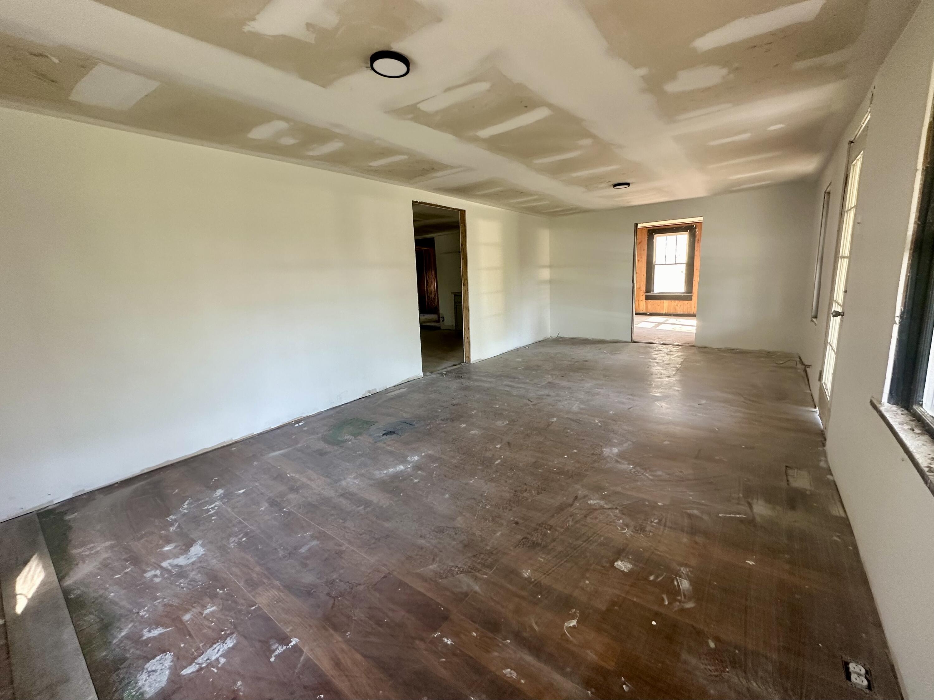 310 Glenn Street, LaFayette