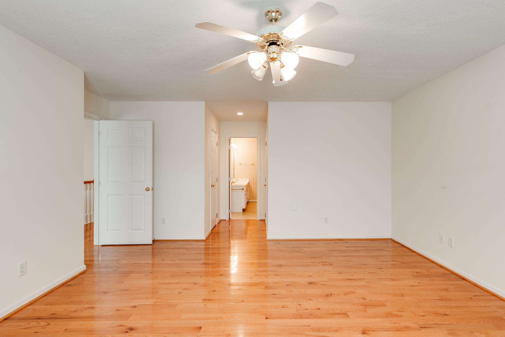 4640 Fire Pink Trail
