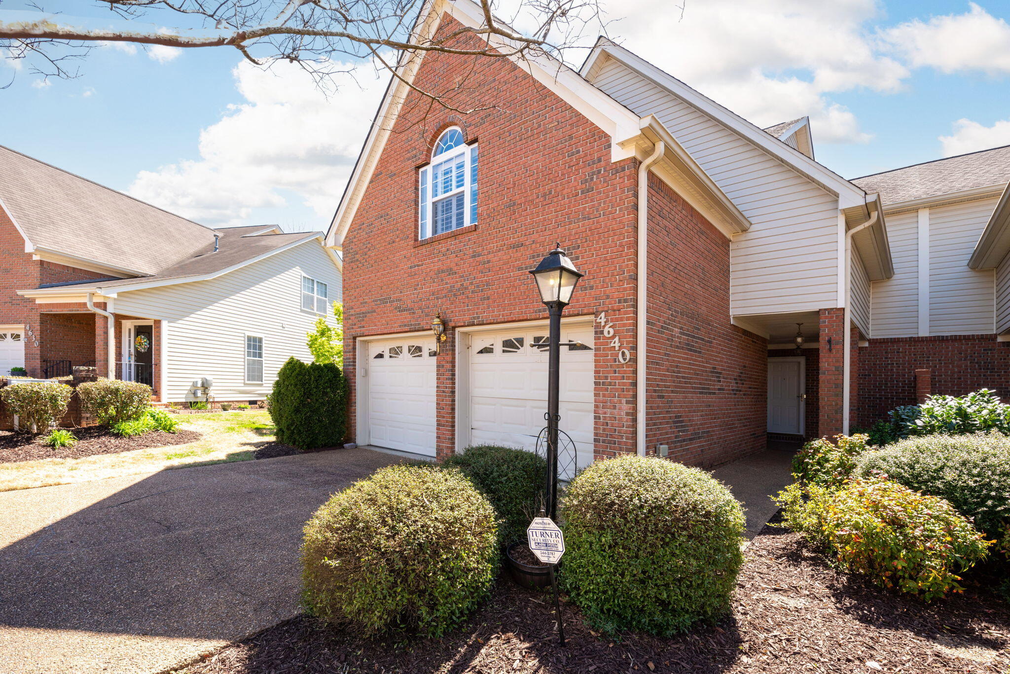 4640 Fire Pink Trail
