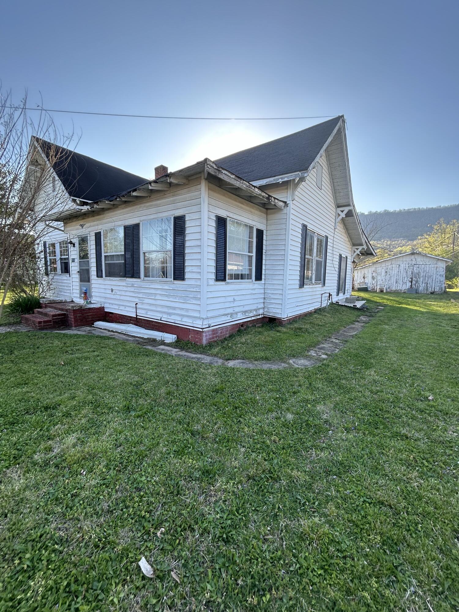 1065 N Main Street