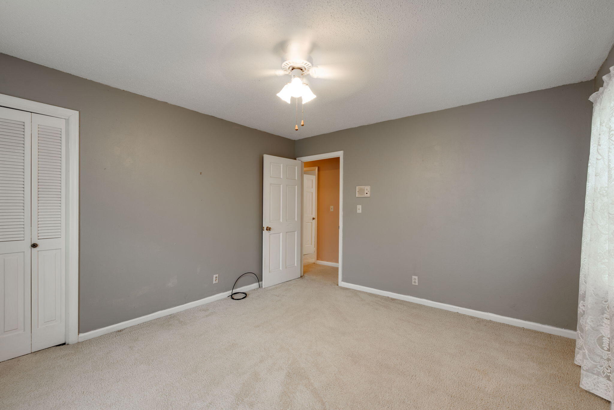 5116 Hunter Trail