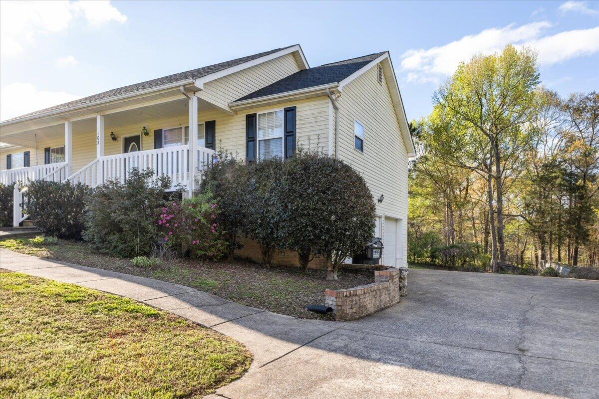 102 Dalewood Circle