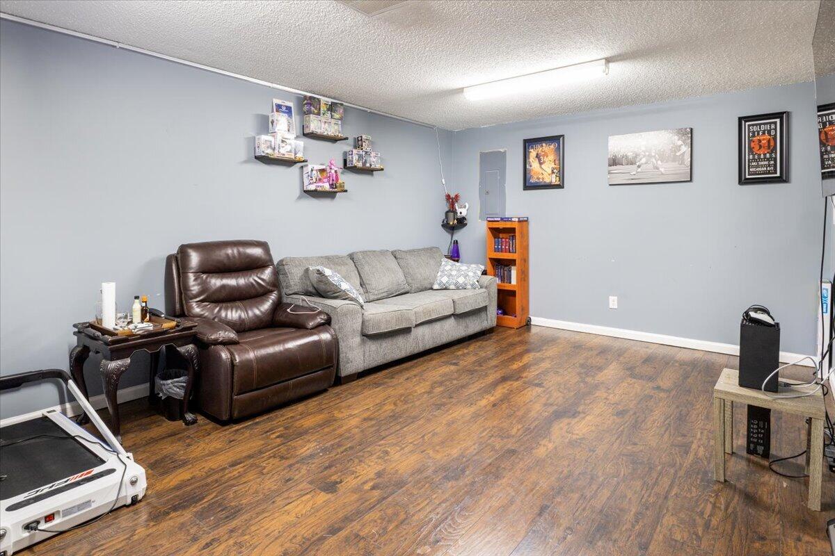 102 Dalewood Circle