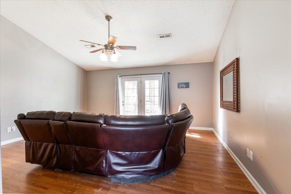 102 Dalewood Circle