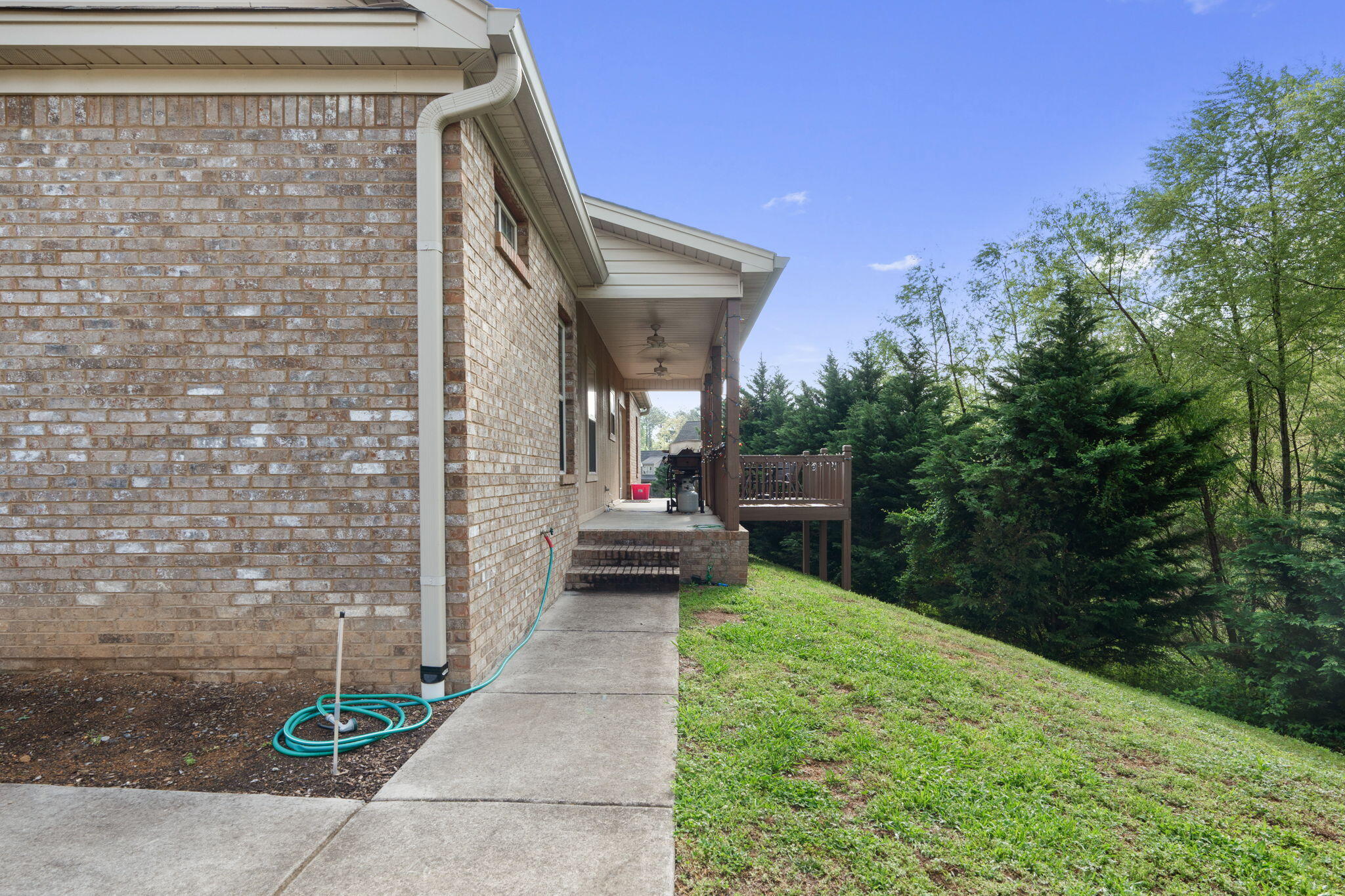 230 NW Silver Springs Trail