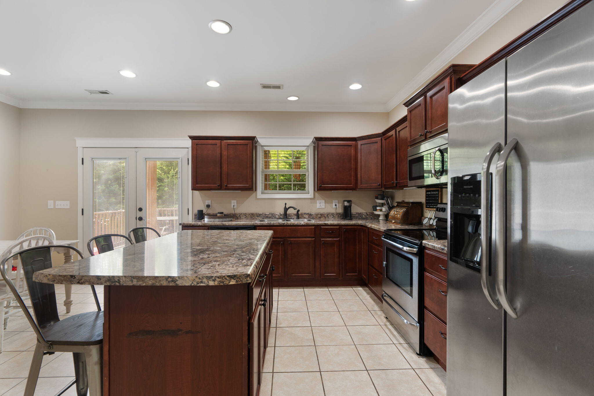 230 NW Silver Springs Trail