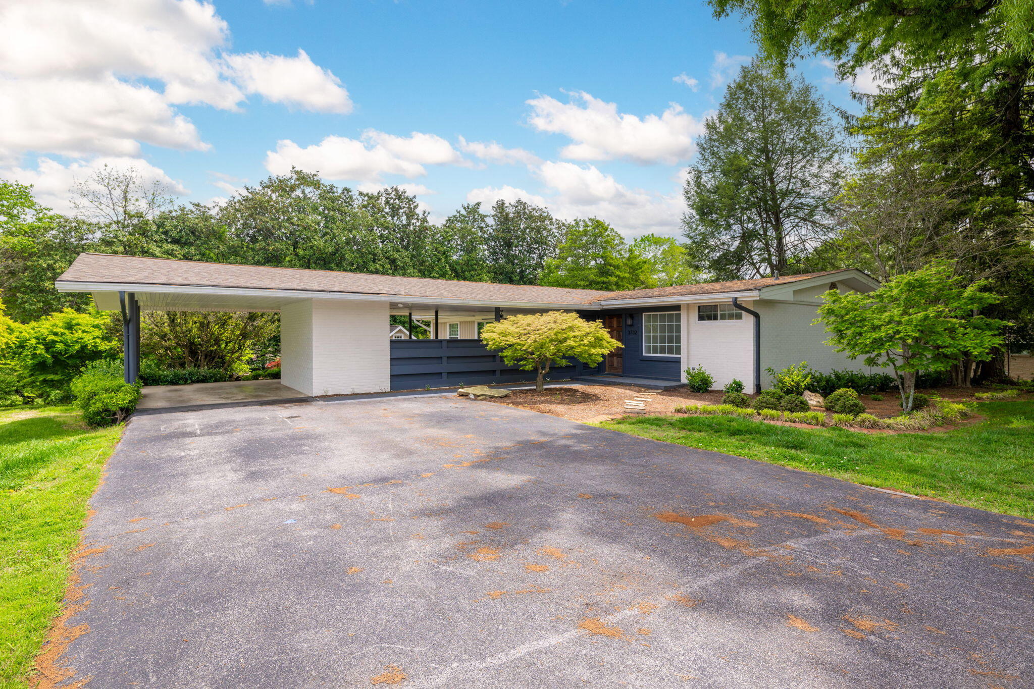 3732 NE Bowman Circle