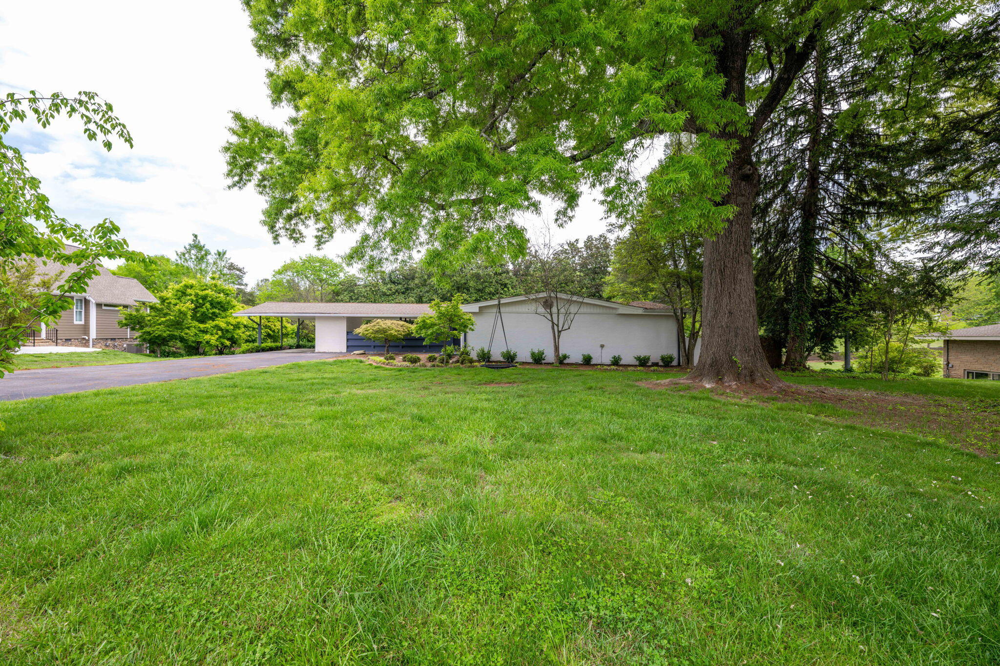 3732 NE Bowman Circle