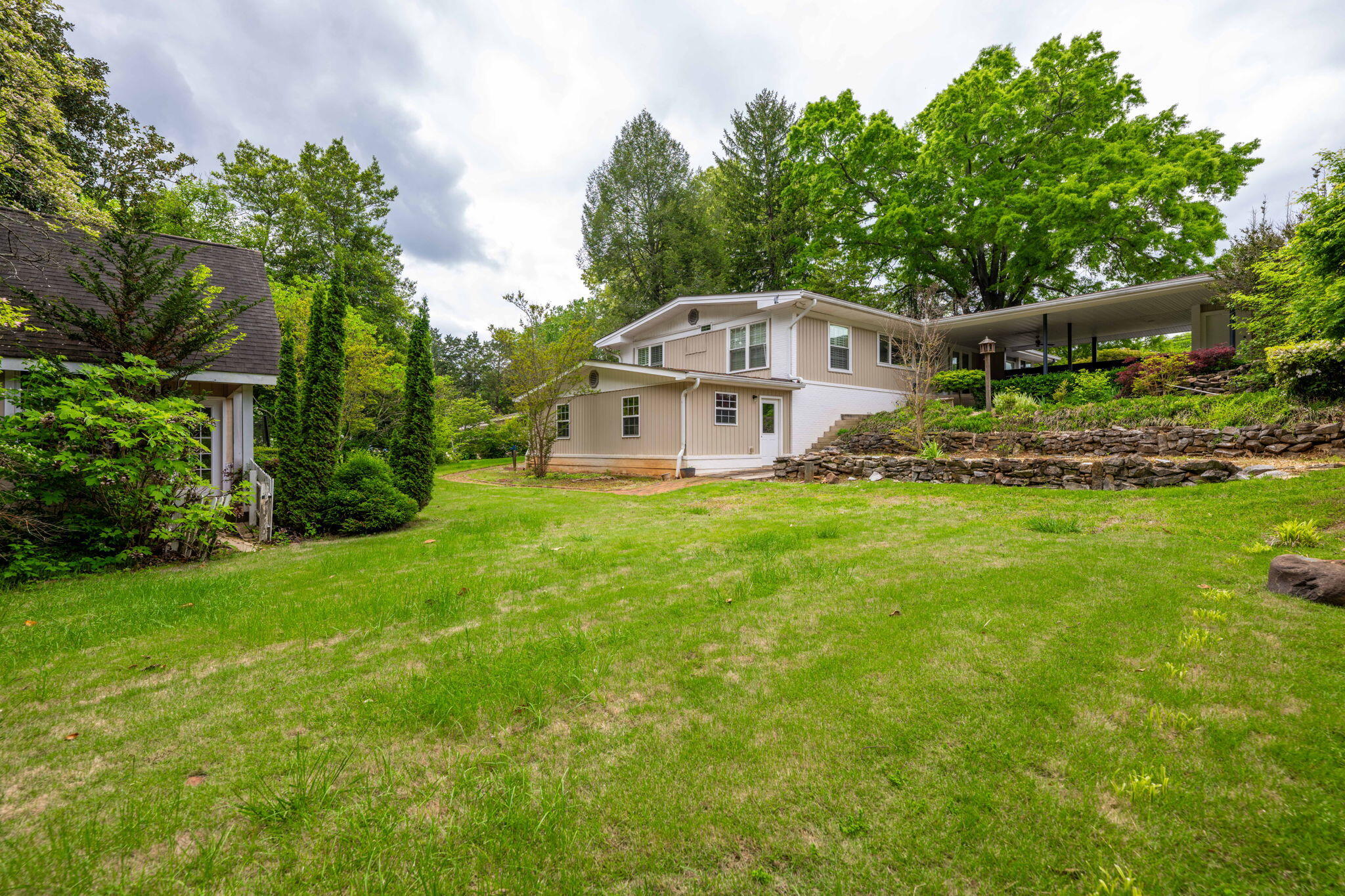 3732 NE Bowman Circle