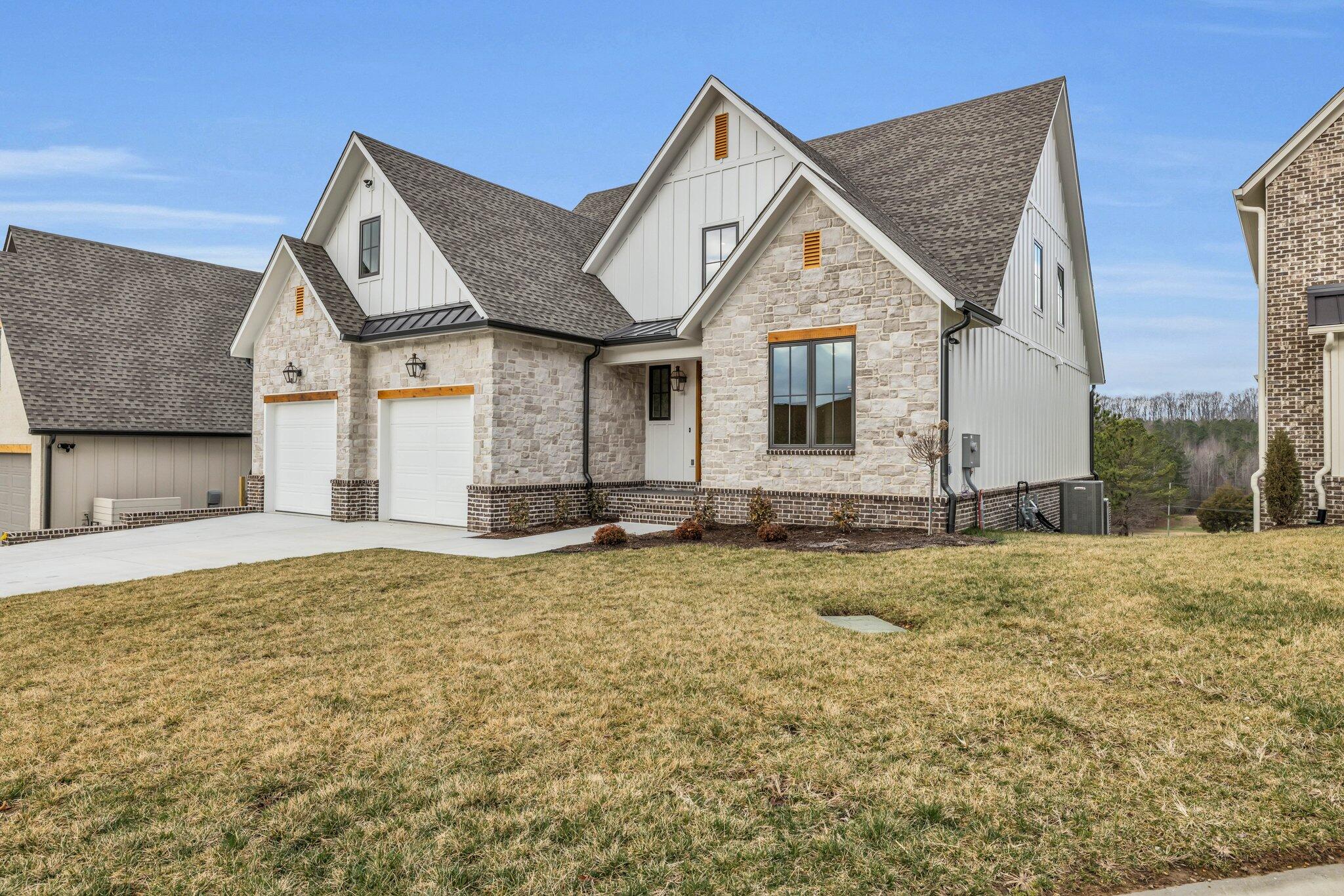 1399 London Woods Way, 20
